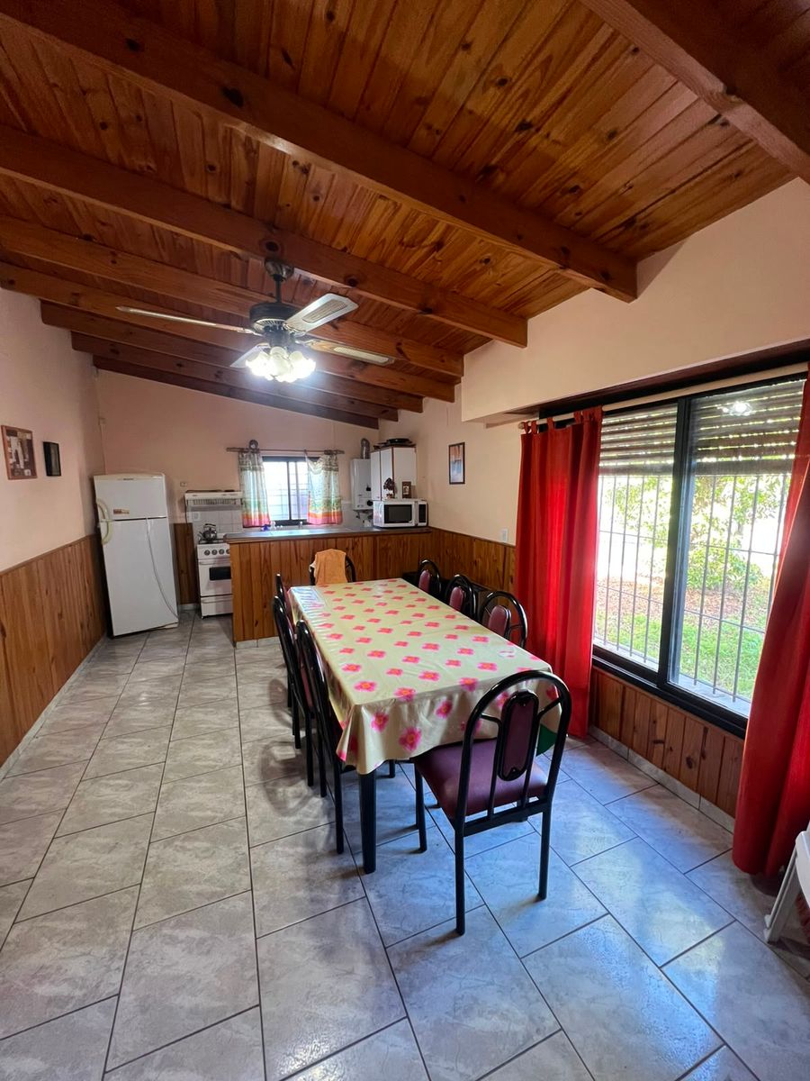 Casa en venta frente al casino. - 2