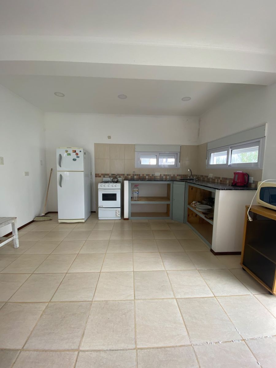 Casa de un dormitorio en barrio Parque Dufaur. — foto 2