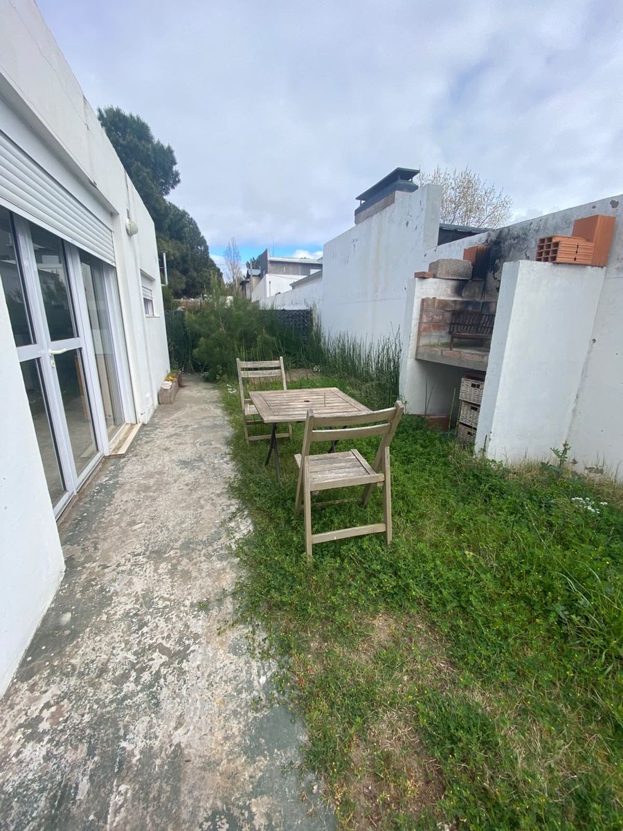 Casa de un dormitorio en barrio Parque Dufaur. — foto 7