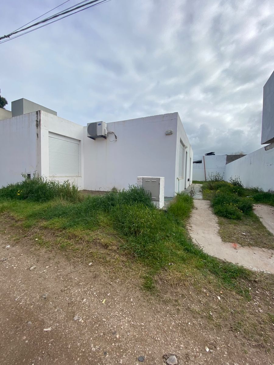 Casa de un dormitorio en barrio Parque Dufaur. — foto 12
