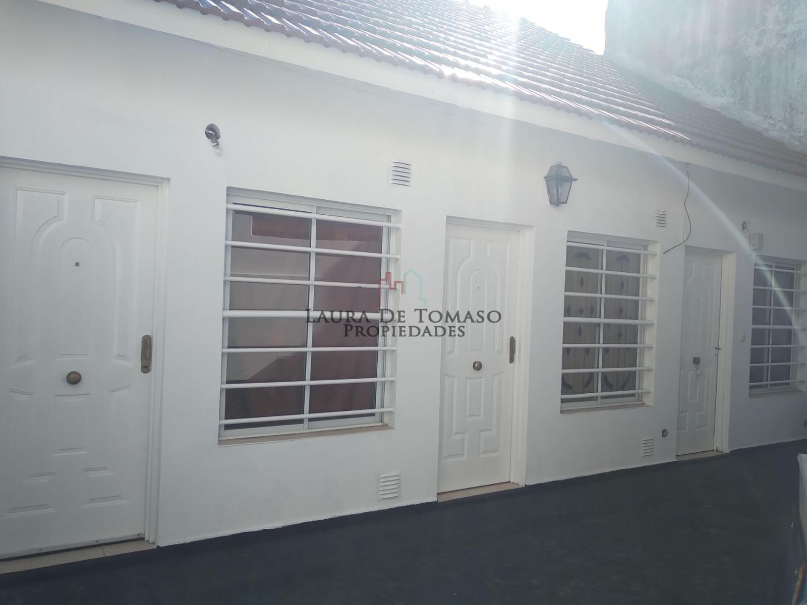 DUPLEX 2 AMBIENTES CON PATIO