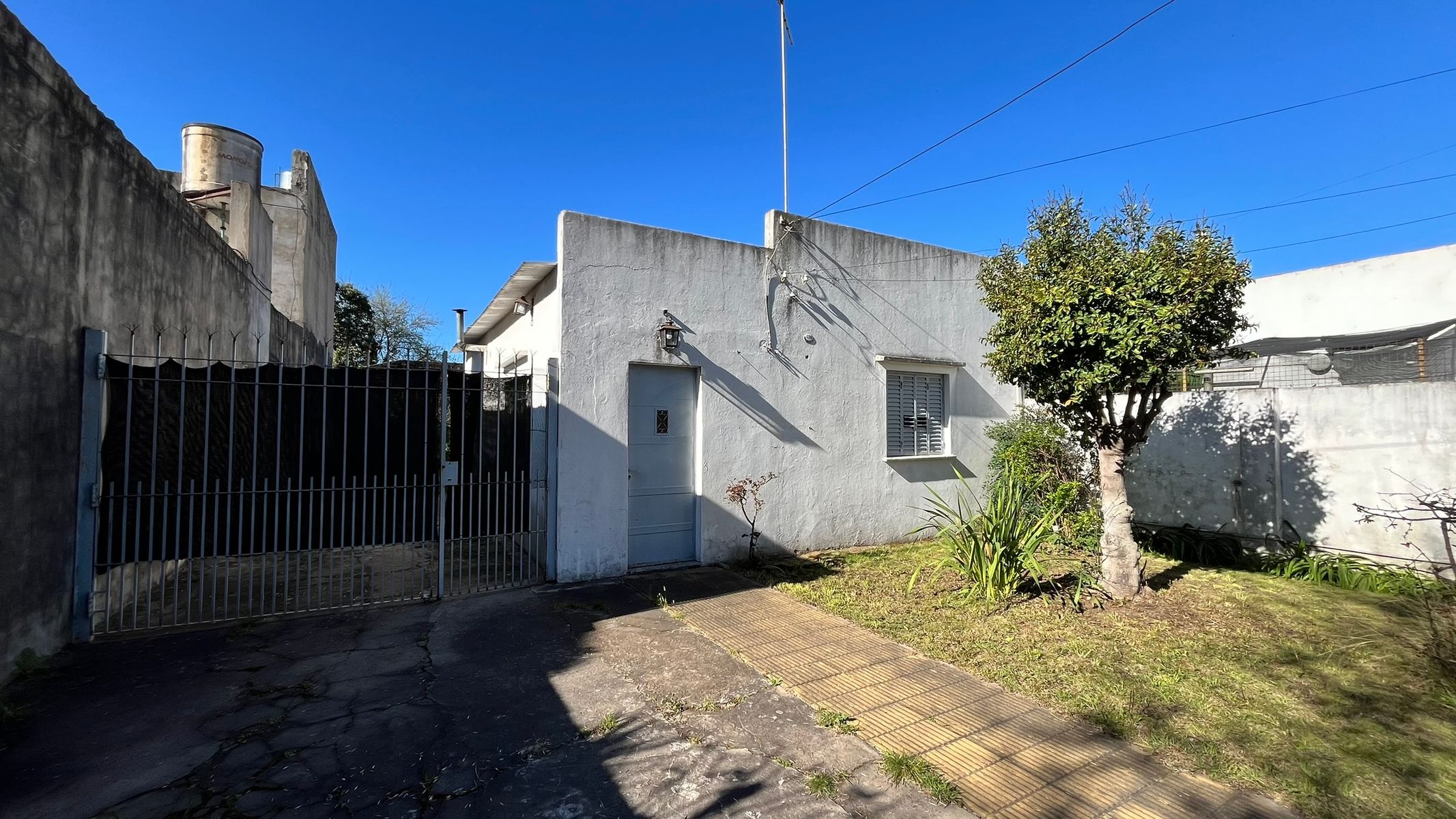 CASA 3 AMB SOBRE LOTE PROPIO - 26