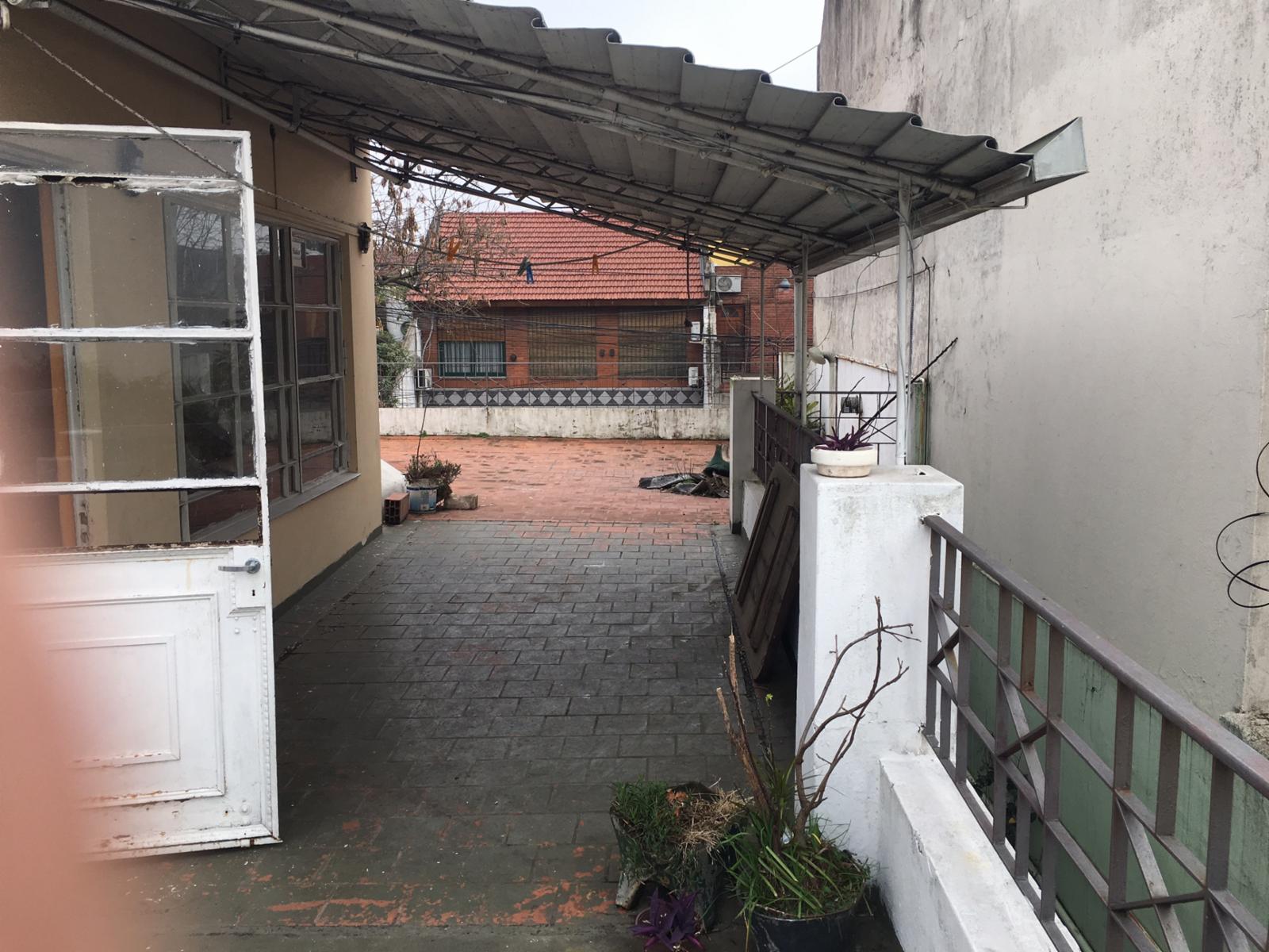 CASA LOTE PROPIO P/3 FAMILIAS C/GARAGE CUBIERTO LAUTARO AL 900 — foto 6