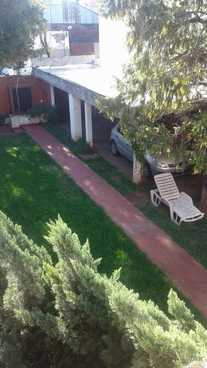 CASA DE 6 AMB. LOTE PROPIO FRANCO AL 3400 V. DEVOTO - 21