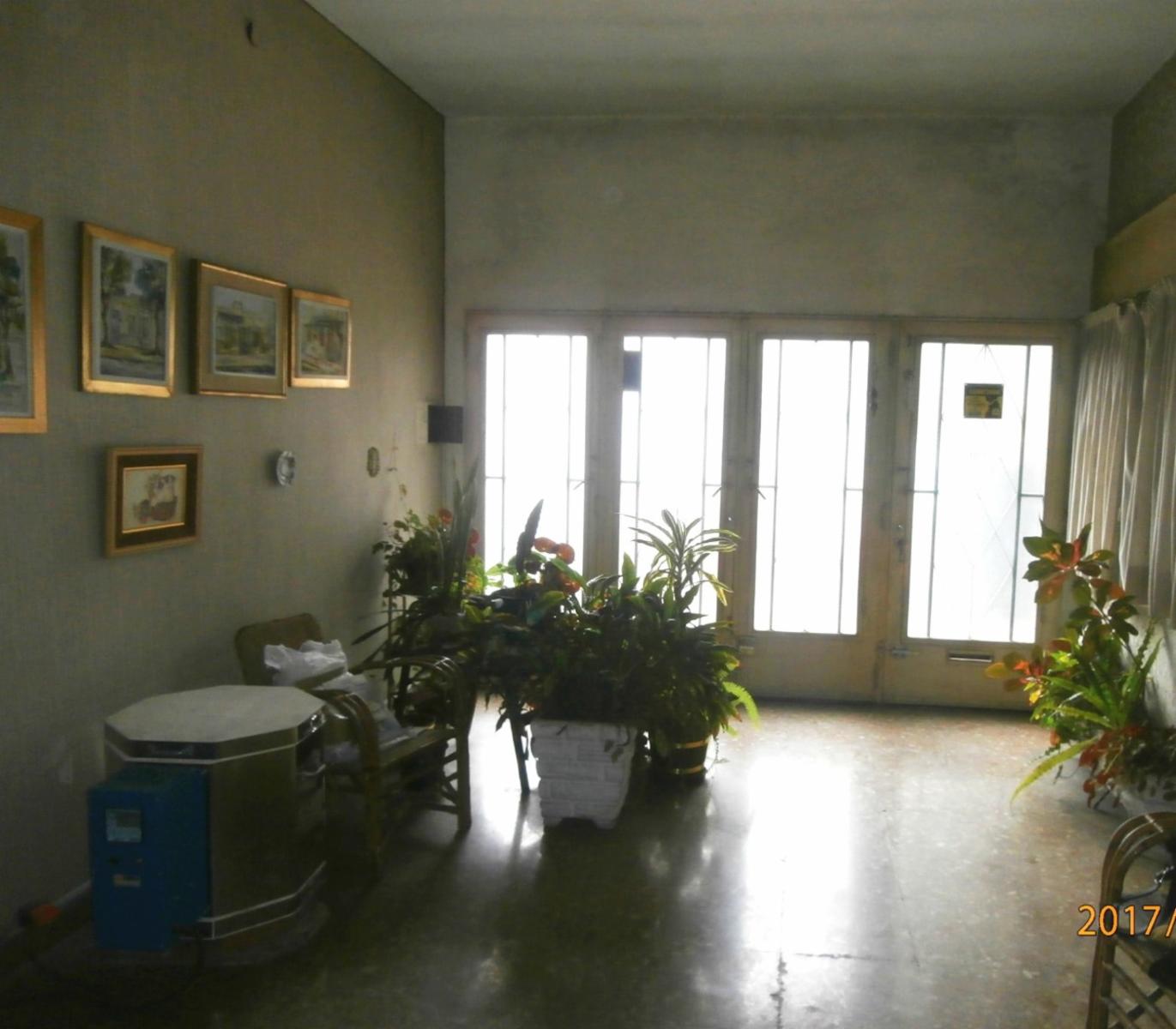 CASA LOTE PROPIO CON GARAGE Y TERRAZA CUENCA 1100 — foto 8