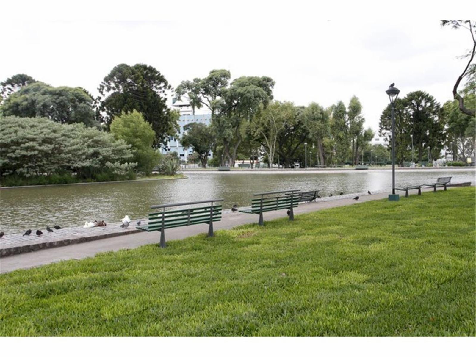 LOTE SOBRE AVENIDA FRENTE PARQUE CENTENARIO — foto 2
