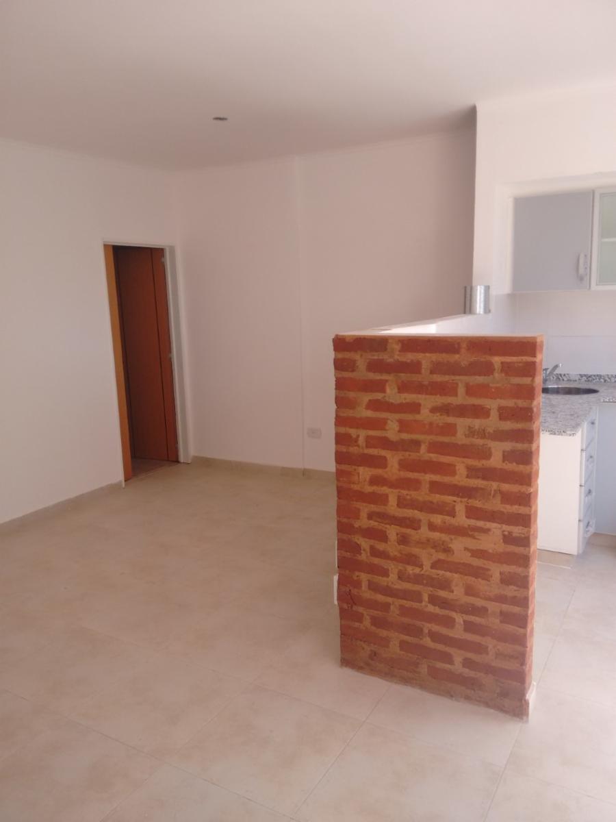 2 AMB. A ESTRENAR CON BALCON MUY LUMINOSO PAEZ 2100 — foto 7