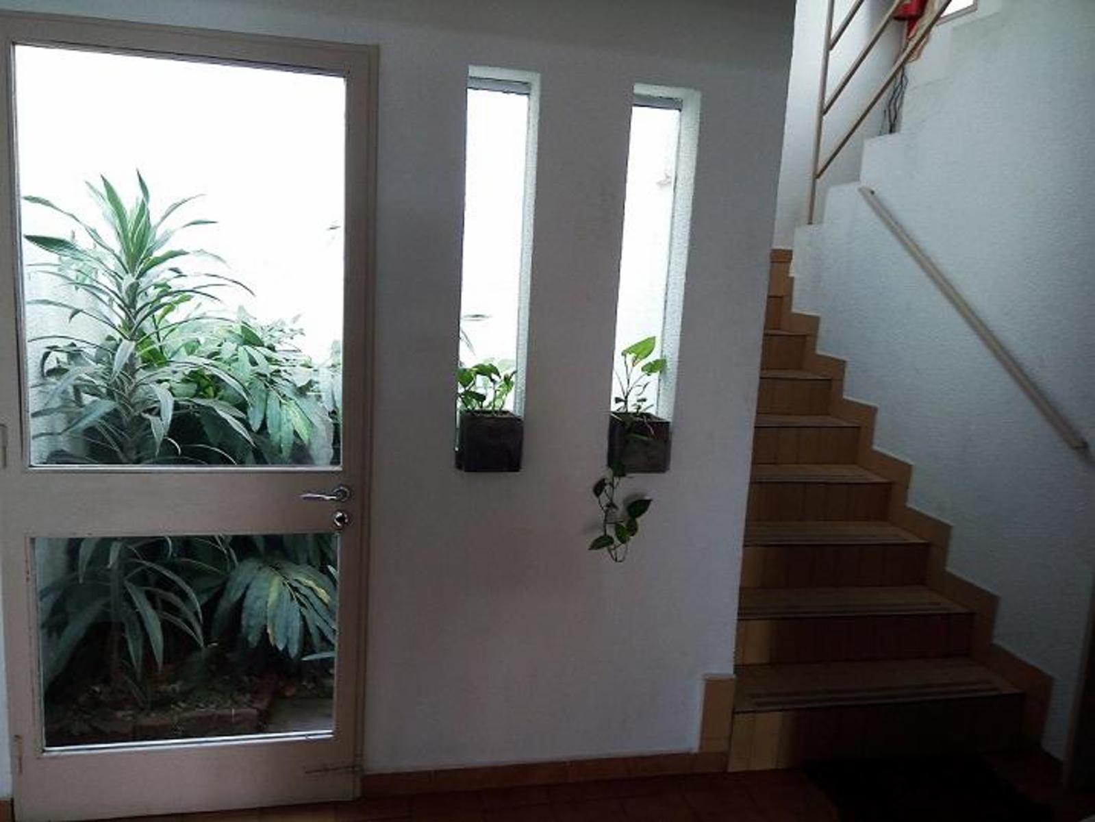 EXCELENTE PH 3 AMBIENTES AMPLIOS CON BALCÓN , APTO CRÉDITO. — foto 6