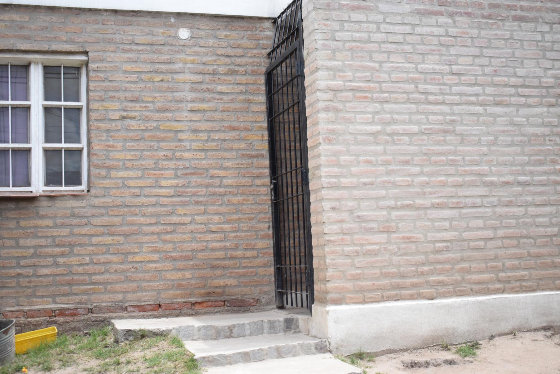 EXCELENTE CASA VILLA RIVERA INDARTE 2 DORMITORIOS — foto 2