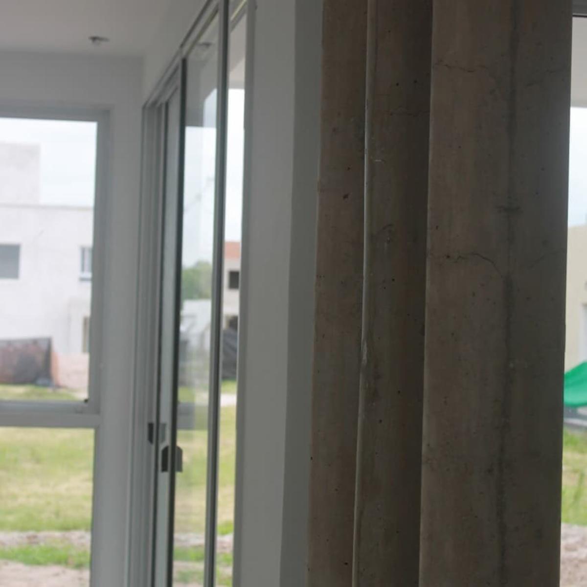 Barrio Privado Altos del Cebil 2 casa dos plantas a estrenar — foto 5