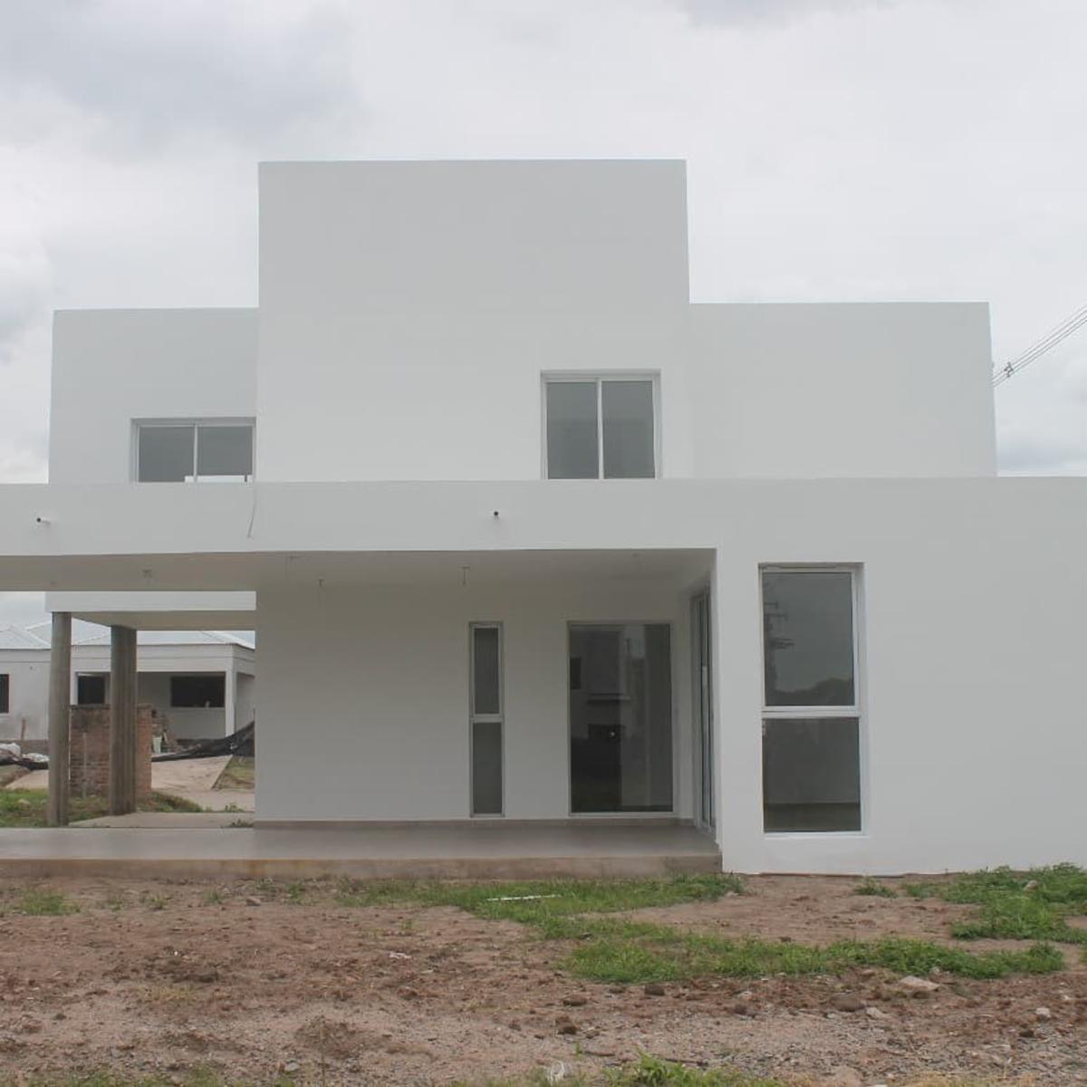 Barrio Privado Altos del Cebil 2 casa dos plantas a estrenar — foto 7
