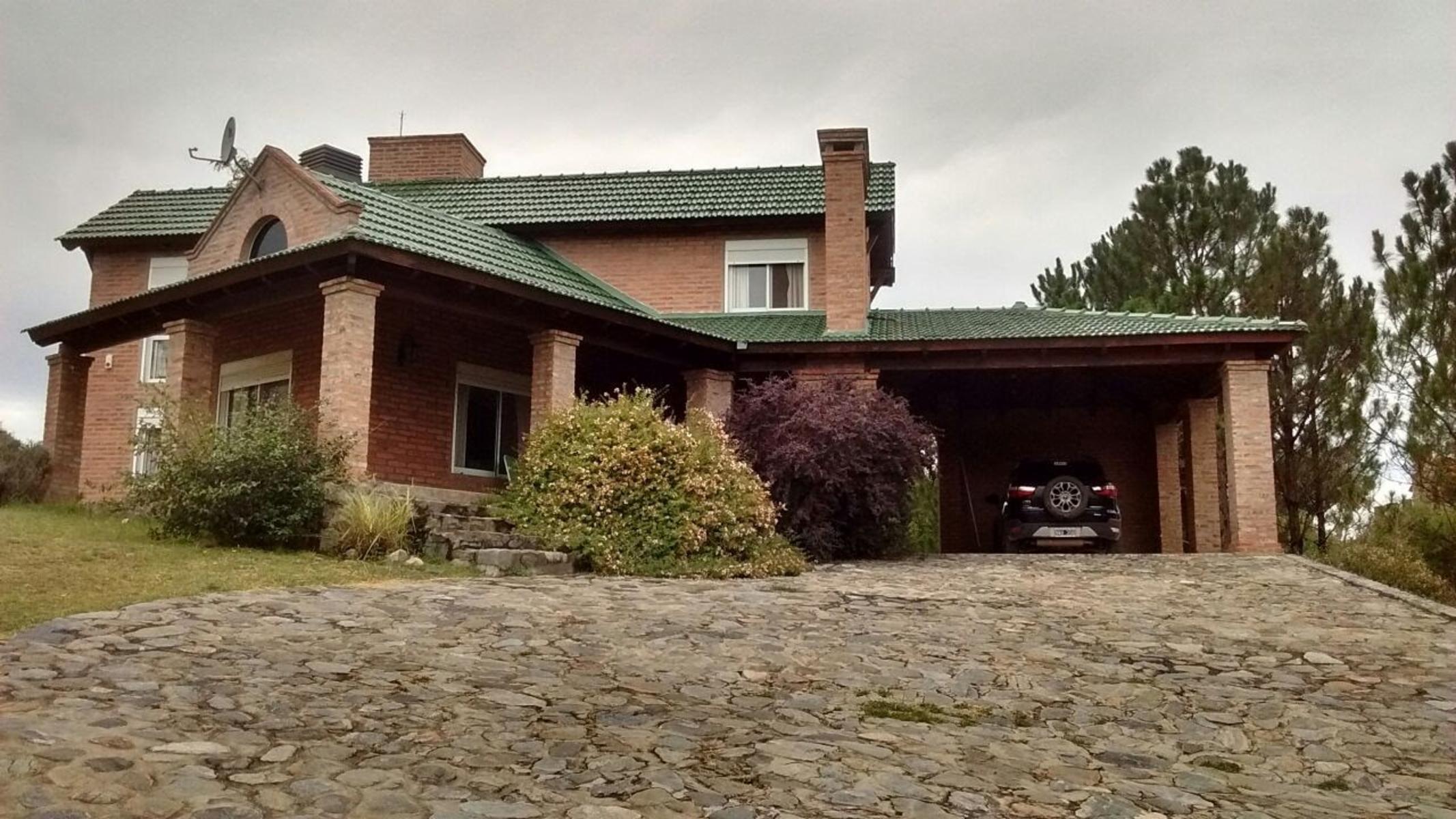 ALPA CORRAL, CASA DE CATEGORIA