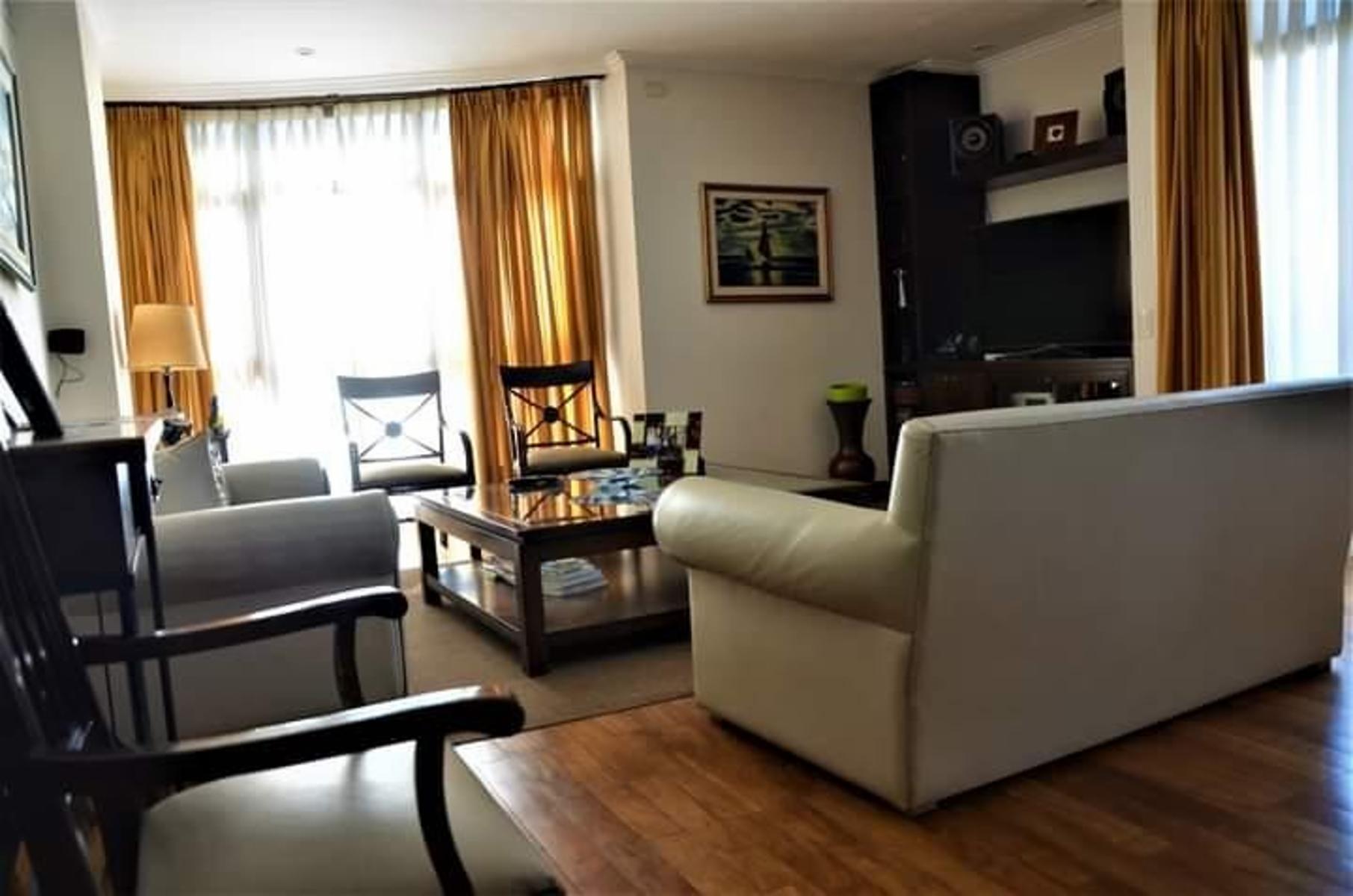 SEMIPISO EN VENTA MACROCENTRO