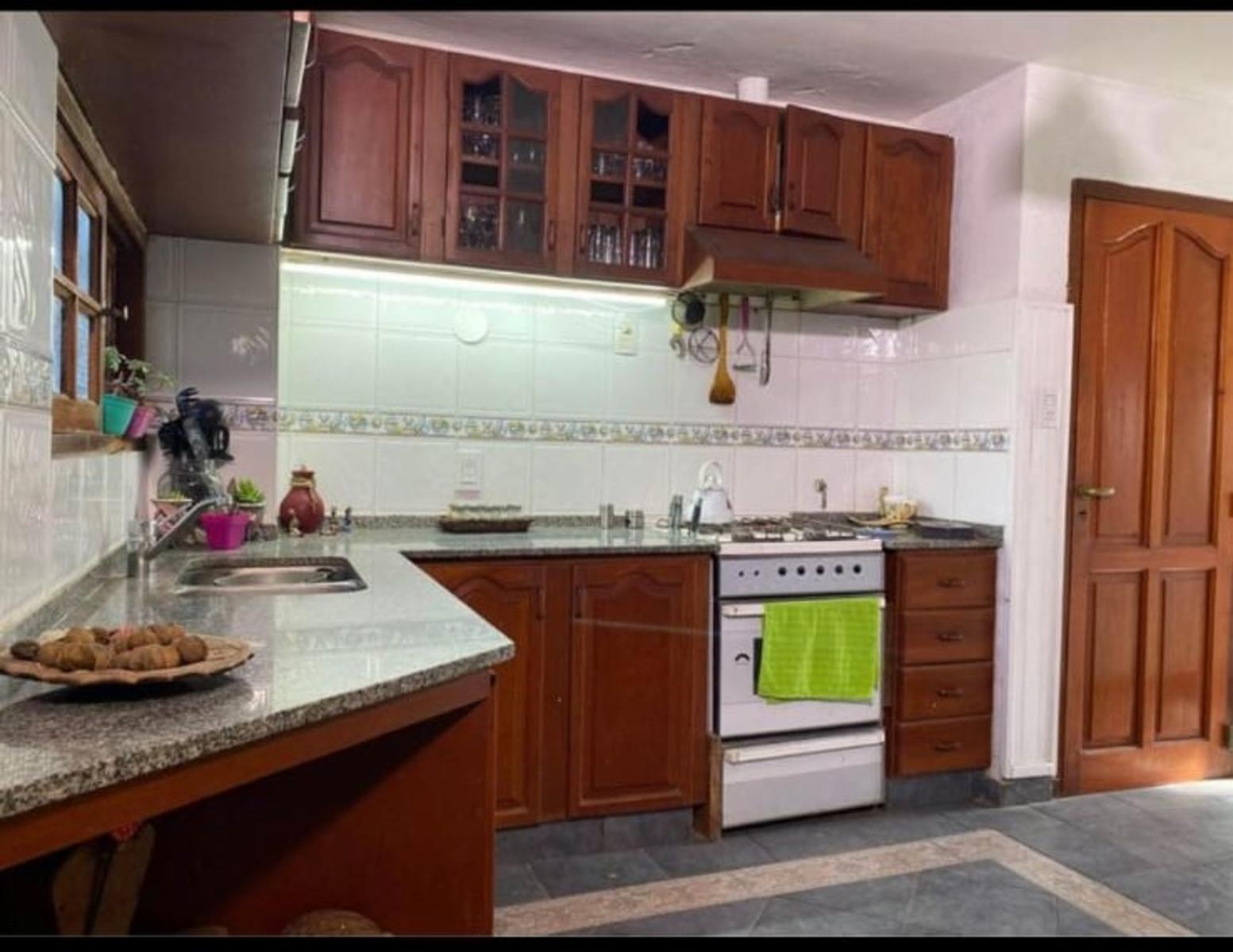 EN VENTA amplia propiedad — foto 3