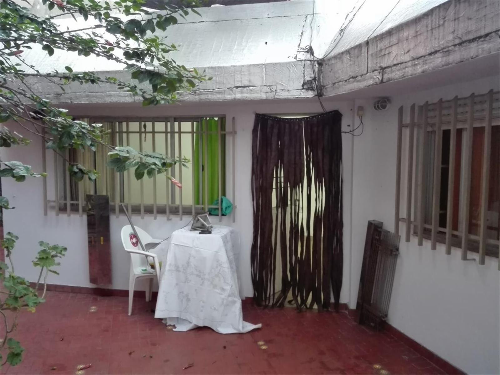 Barbaro Vende vivienda multifamiliar con local en San Martin se escuchan ofertas — foto 2
