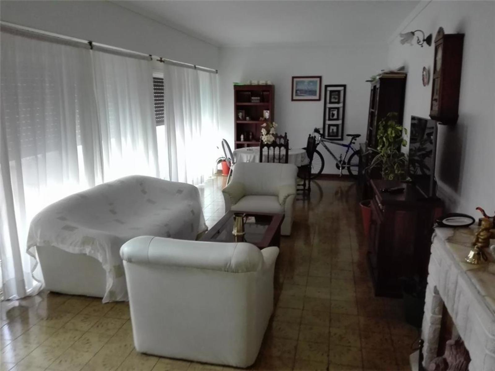 Barbaro Vende Tipo casa en San Martin