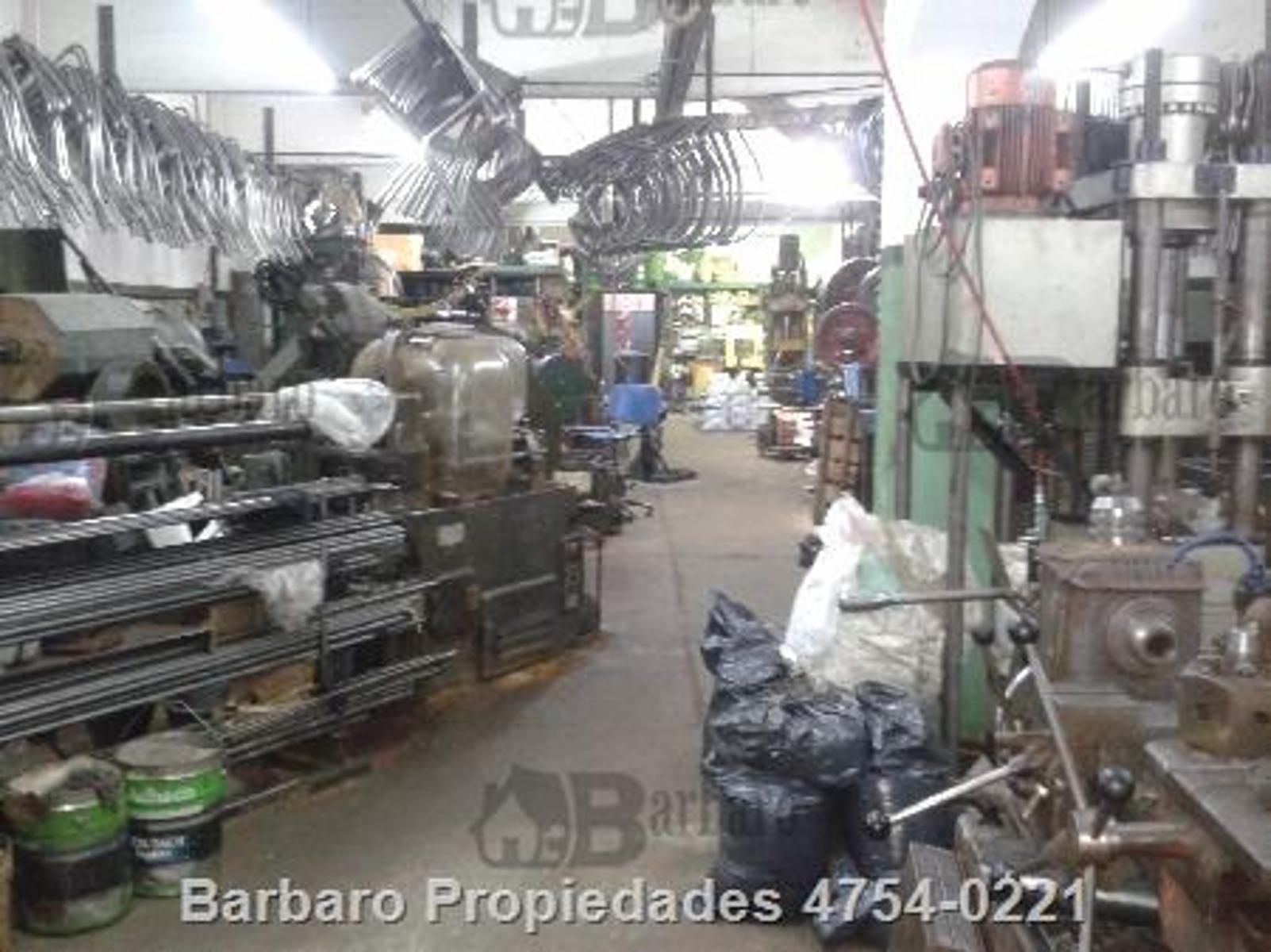 Barbaro Vende Galpon en San Martin - 2