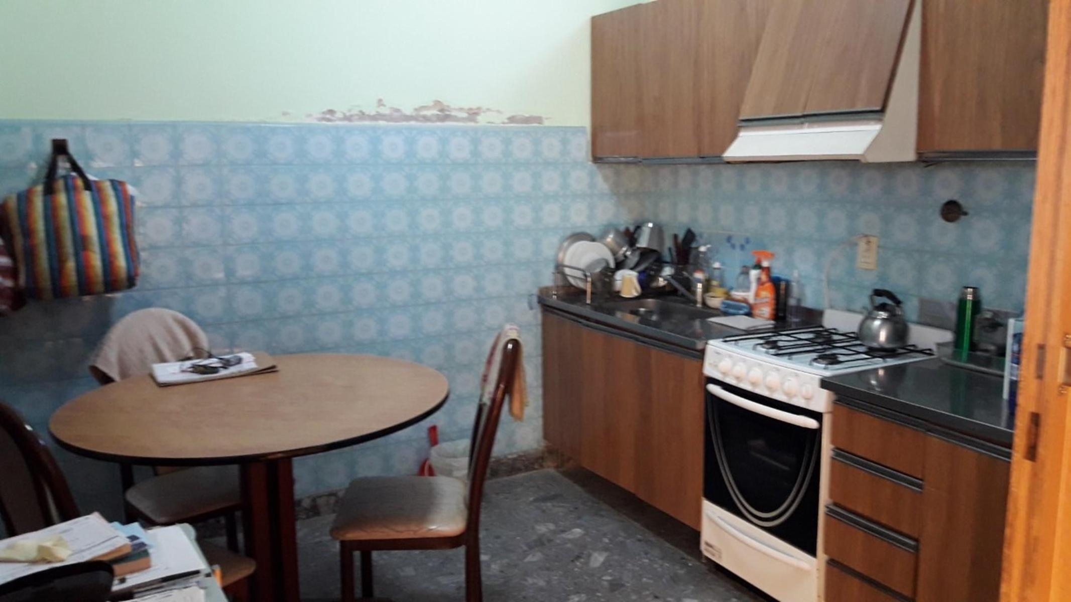 Barbaro Vende Galpón con vivienda en Billinghurst a metros de Av, Eva Perón - 3