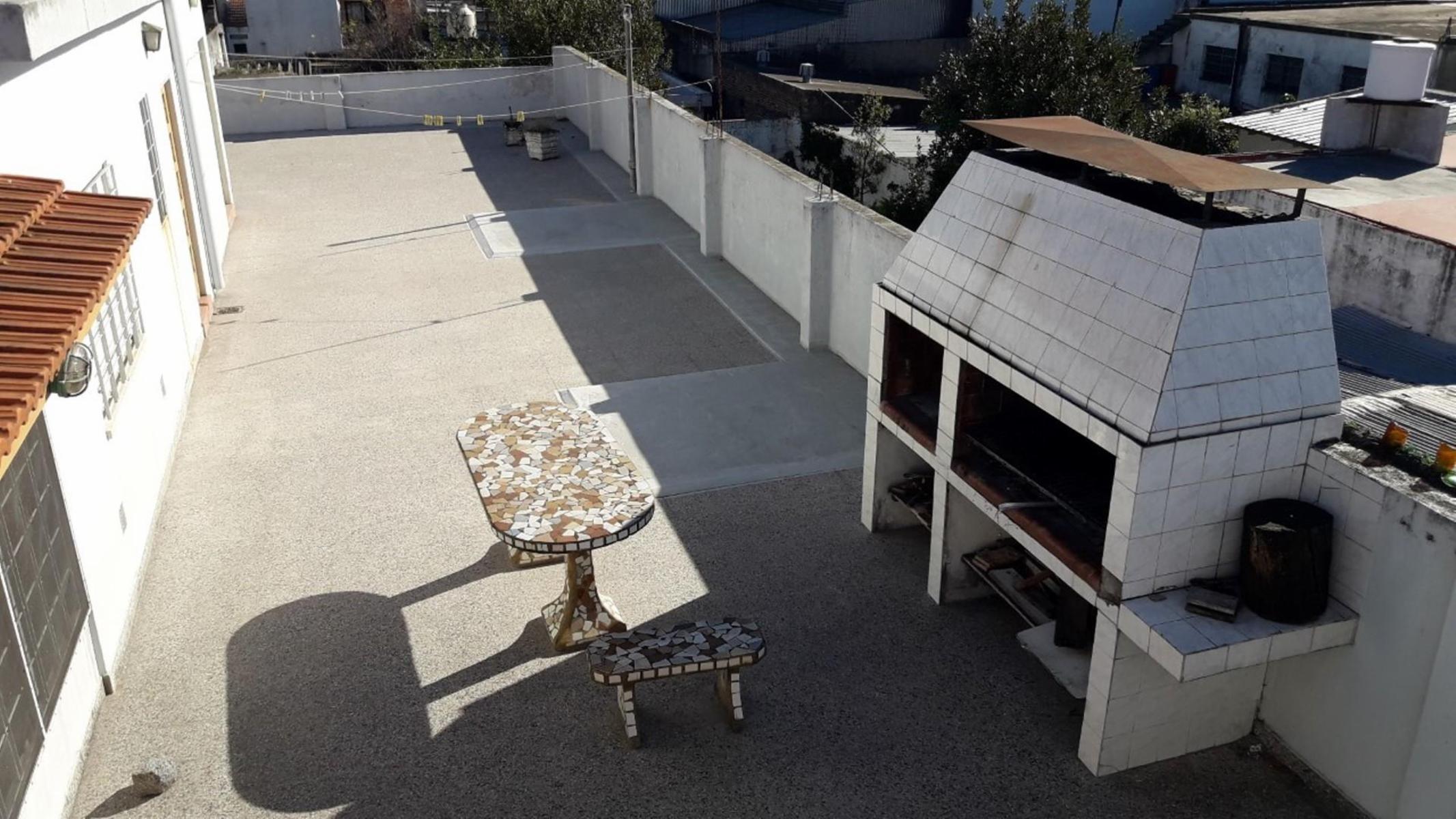 Barbaro Vende Galpón con vivienda en Billinghurst a metros de Av, Eva Perón - 11