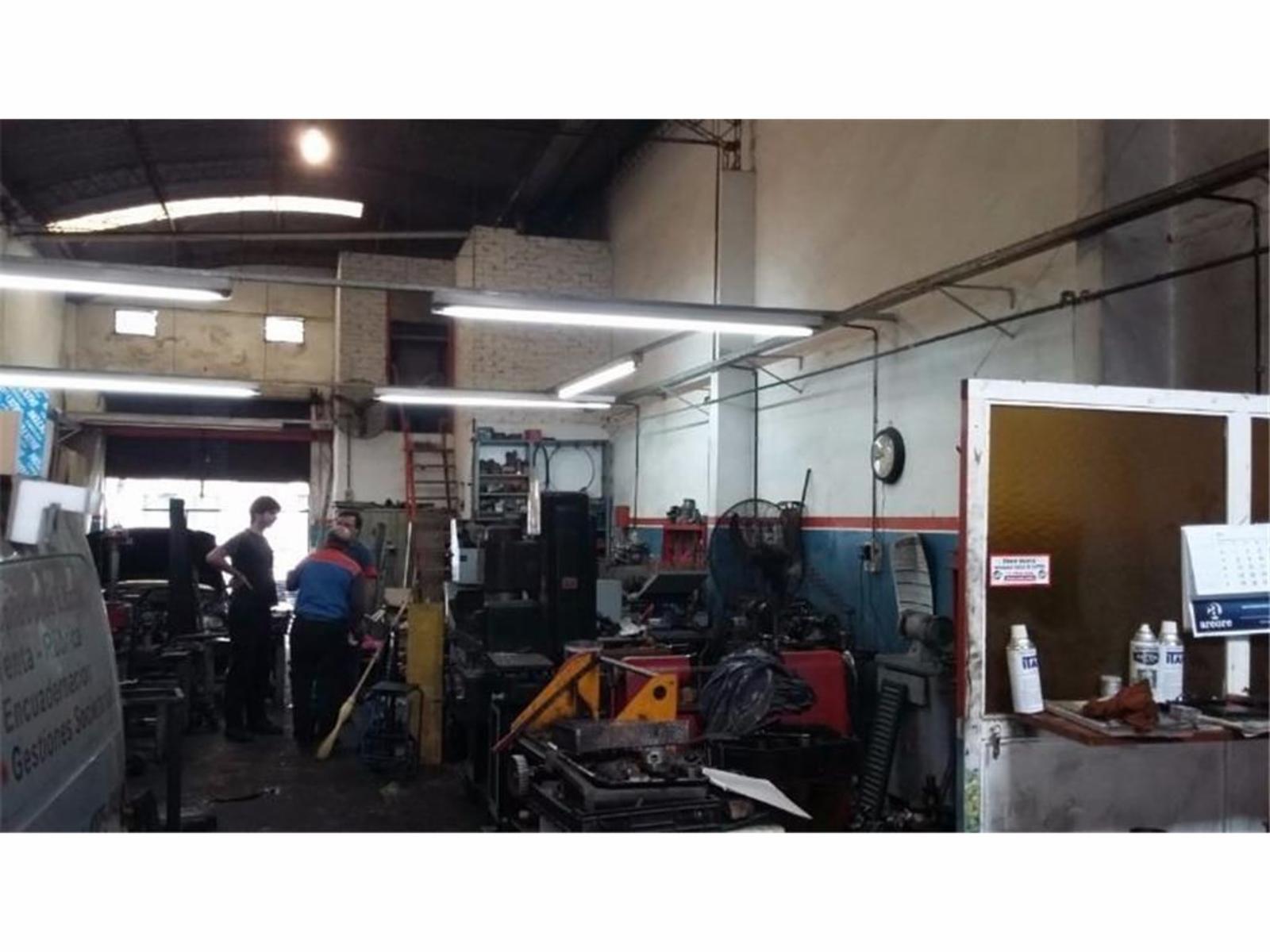 Barbaro Vende galpon en San Martin — foto 3