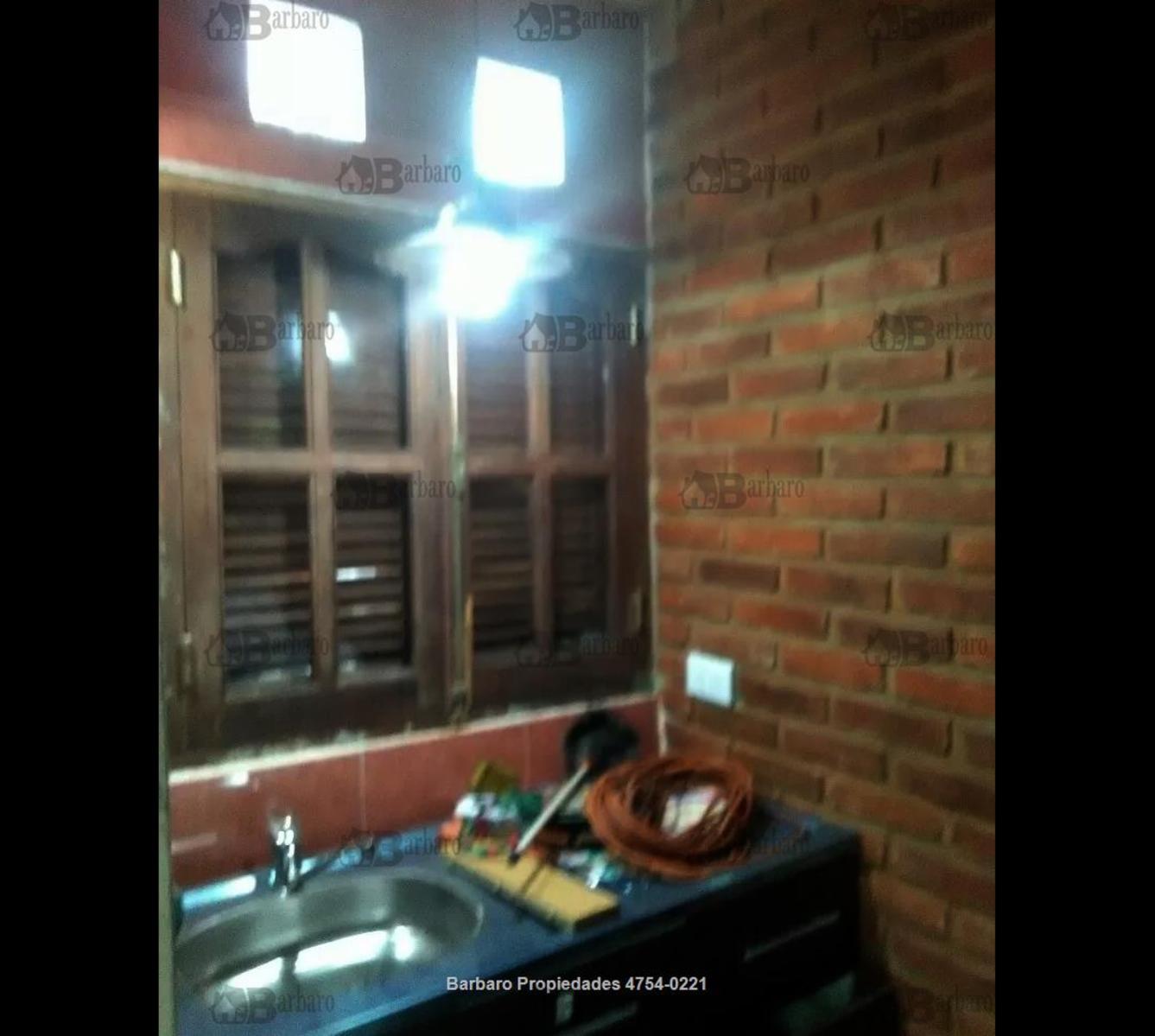 BARBARO VENDE TIPO CASA EN LOURDES