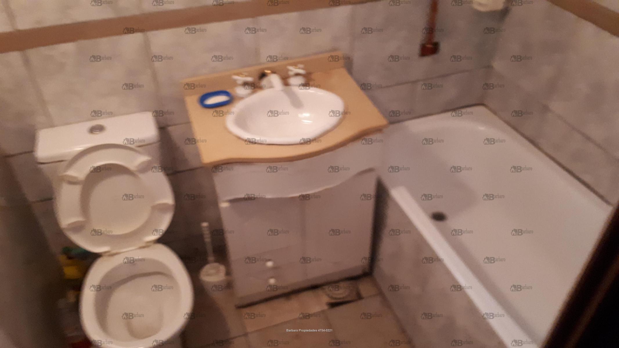 Barbaro vende departamento al frente en el centro de San Martin apto profesional. — foto 3