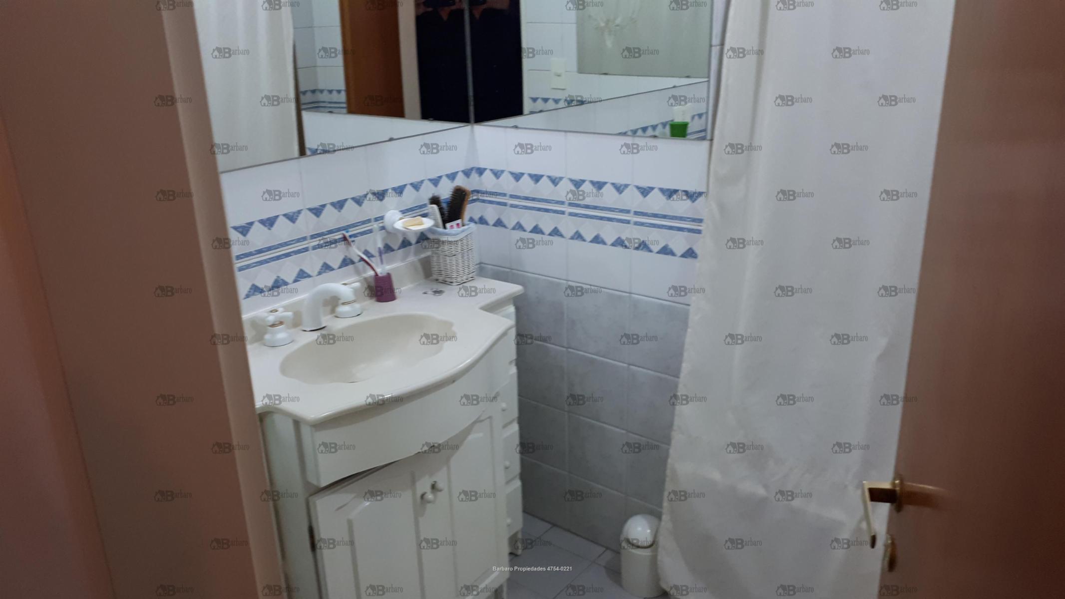 BARBARO VENDE DUPLEX EN EL CENTRO DE SAN MARTIN — foto 9