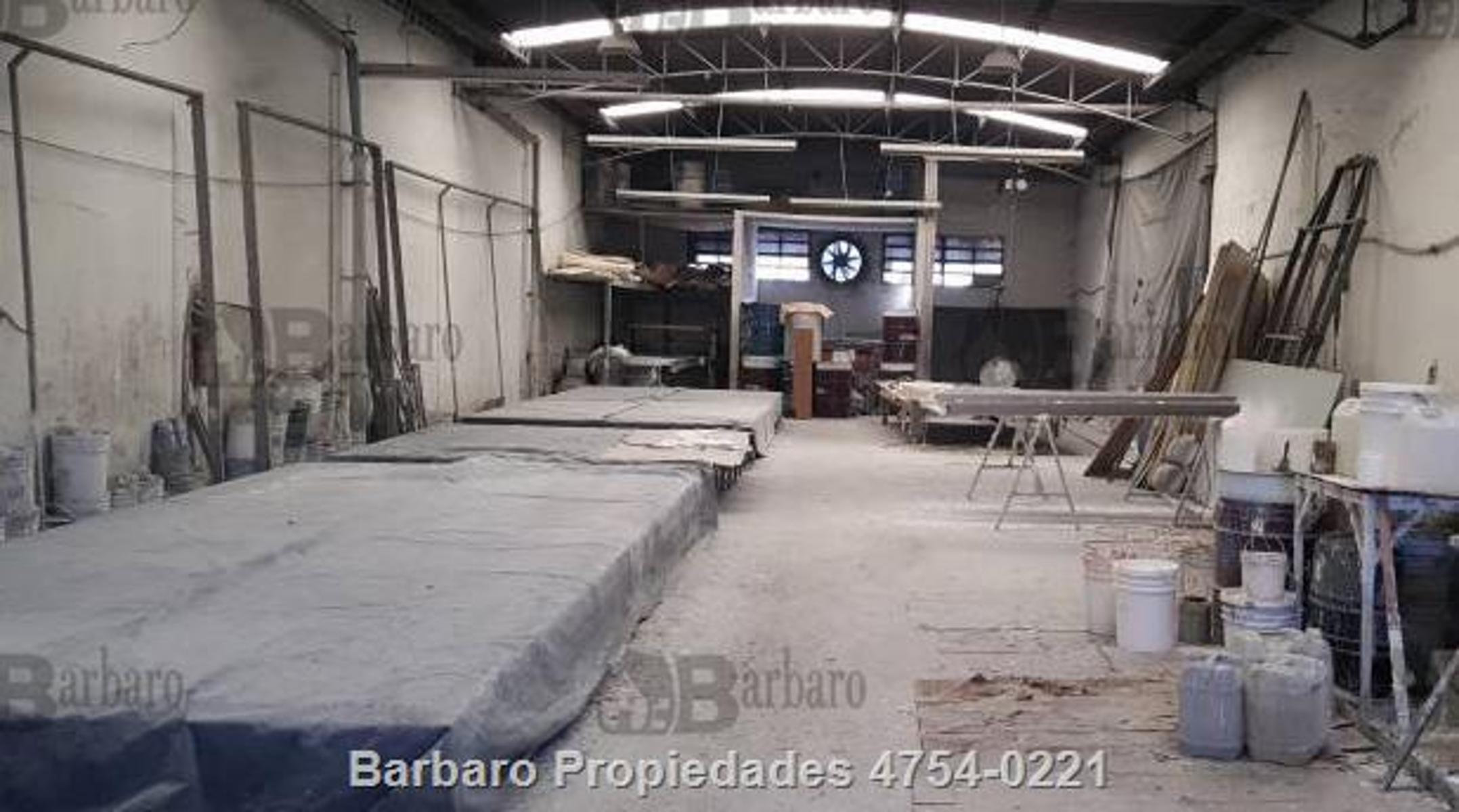 BARBARO VENDE GALPON EN VILLA LYNCH , SAN MARTIN