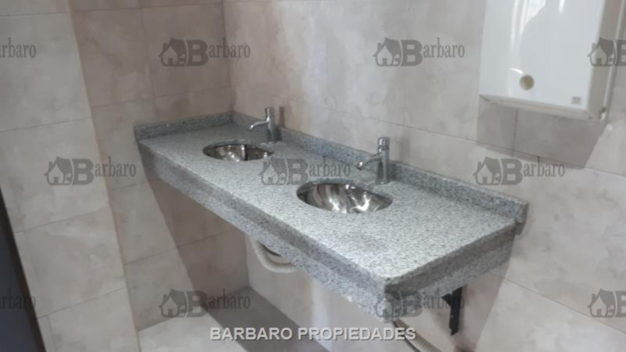 BARBARO ALQUILA LOCALES EN SAN MARTIN CENTRO — foto 3