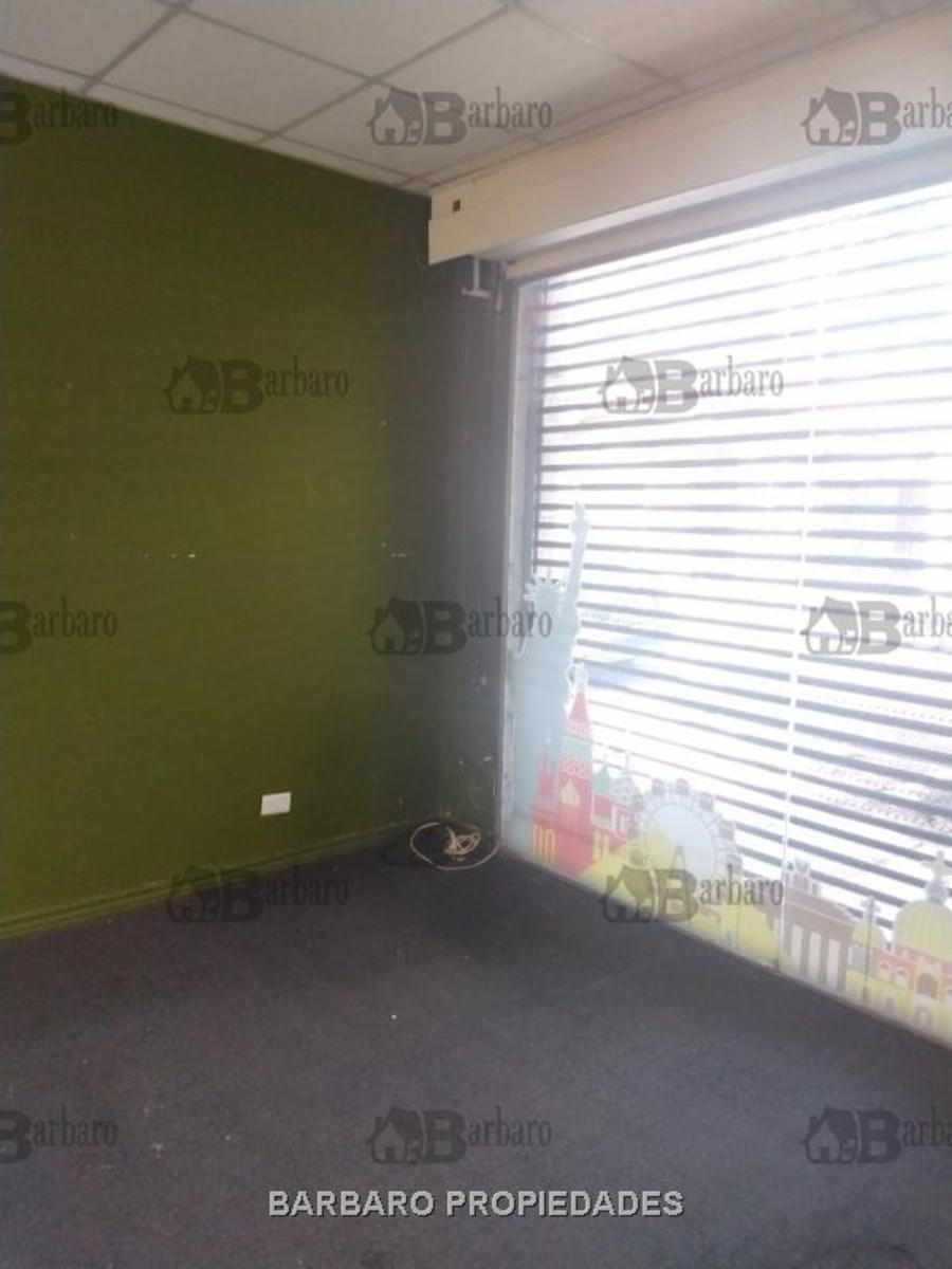 Barbaro alquila Local a metros de la plaza San Martin — foto 2