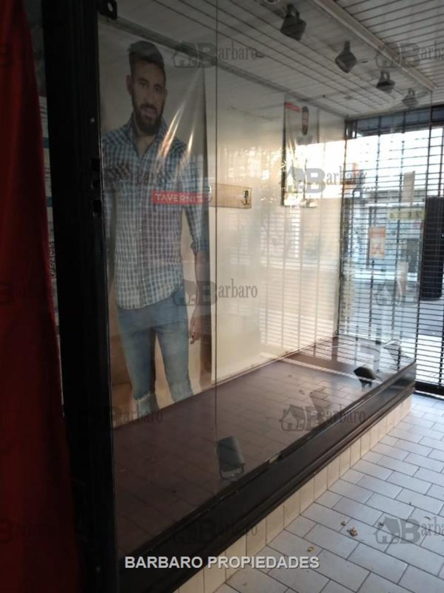 BARBARO ALQUILA LOCA EN PEATONAL BELGRANO SAN MARTIN CENTRO - 2