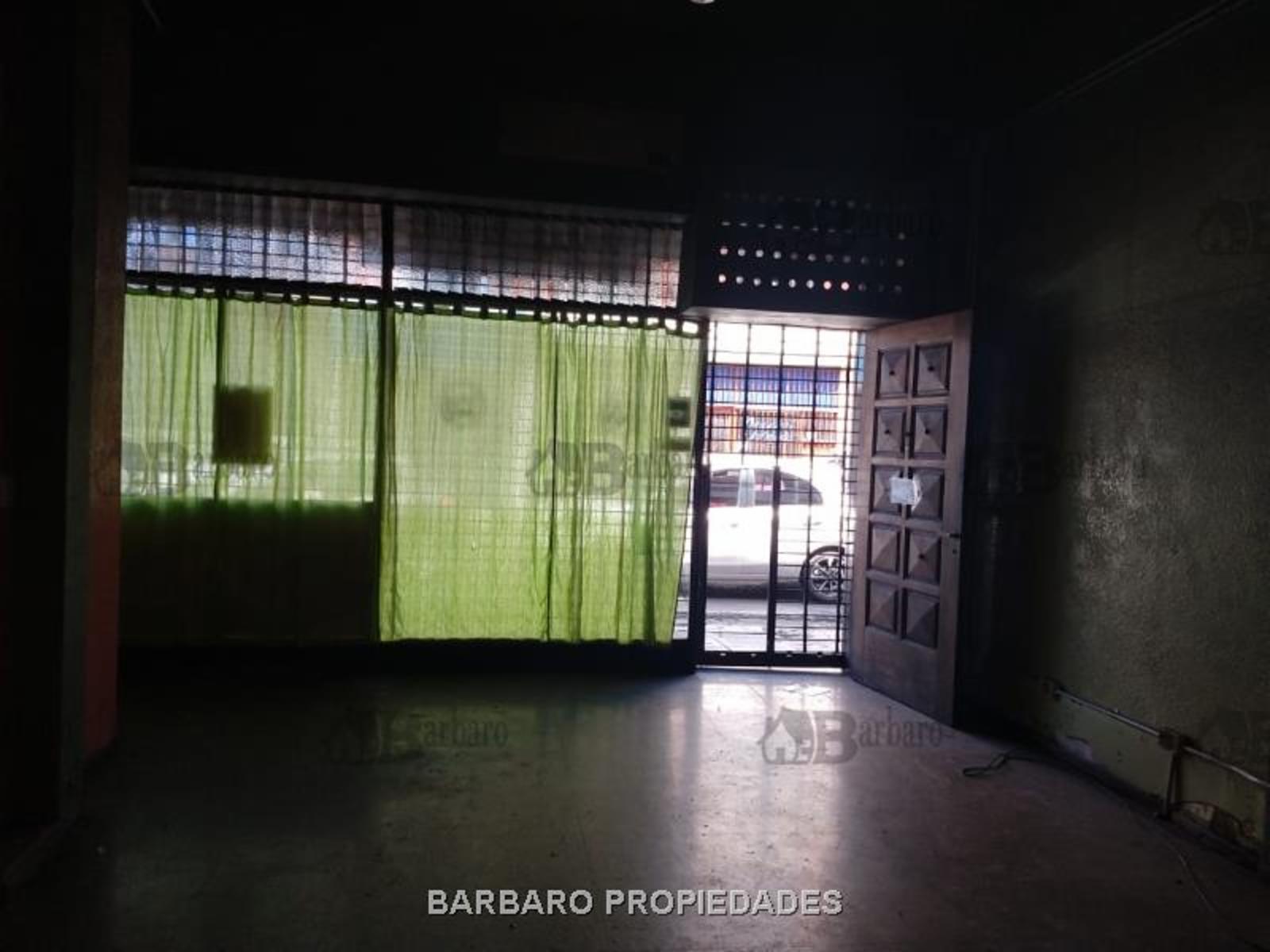 BARBARO ALQUILA LOCAL A METROS DE LA PEATONAL BELGRANO SAN MARTIN - 3