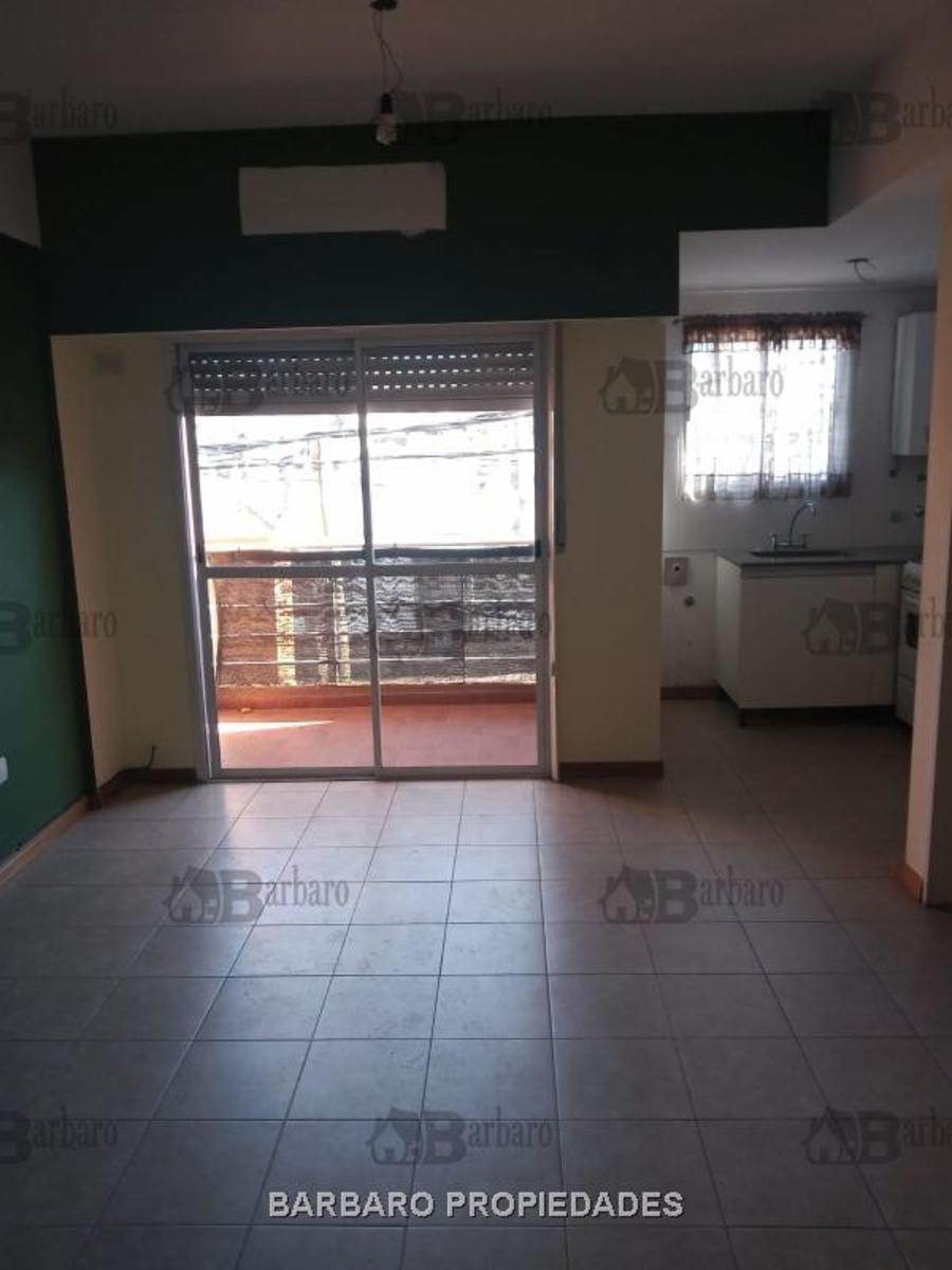 BARBARO VENDE DEPTO EN VILLA MAIPU