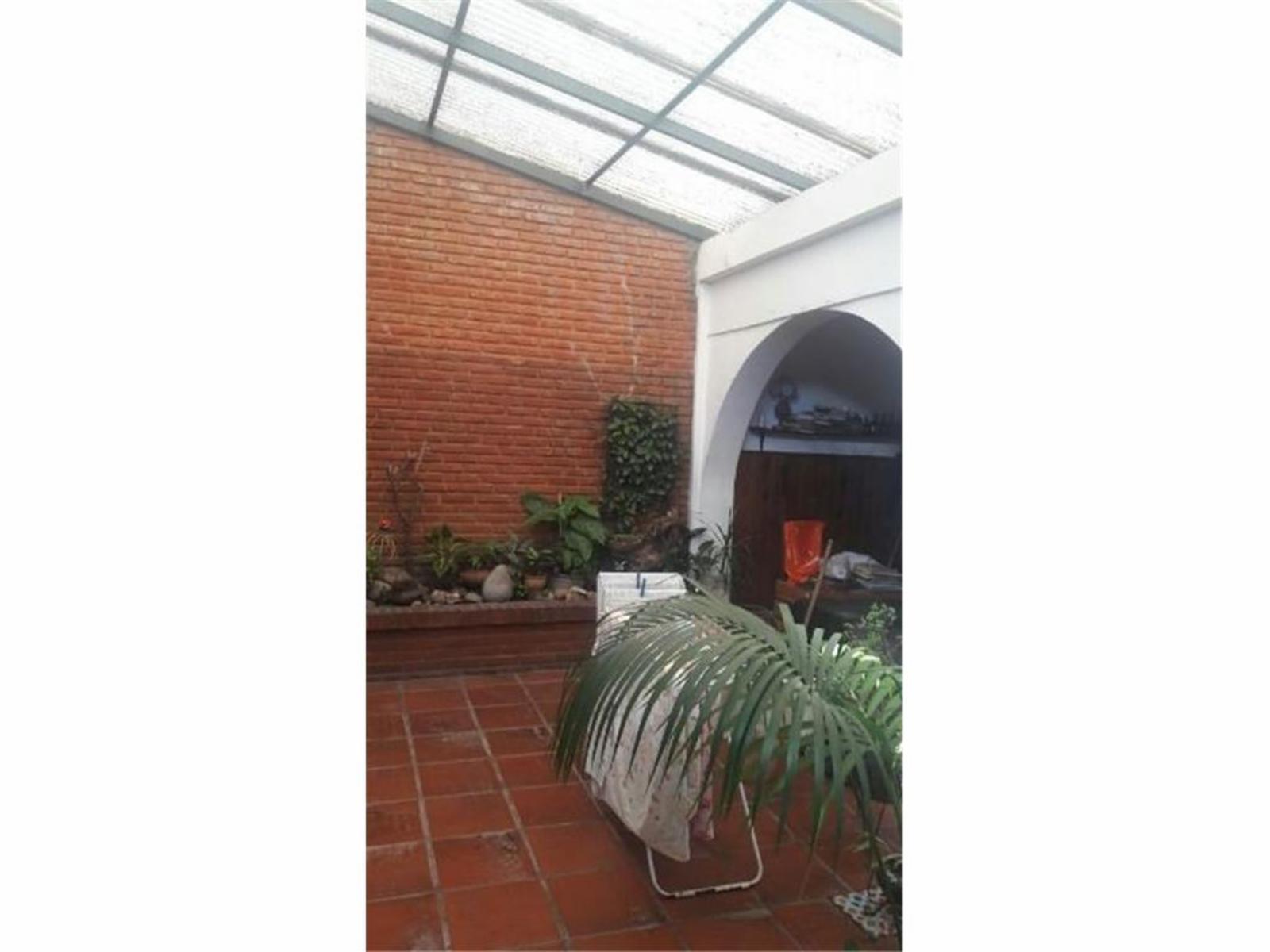 Casa 2 FLIAS - 3 amb c/gge 3 autos, patio terraza + Depto monoambiente — foto 10