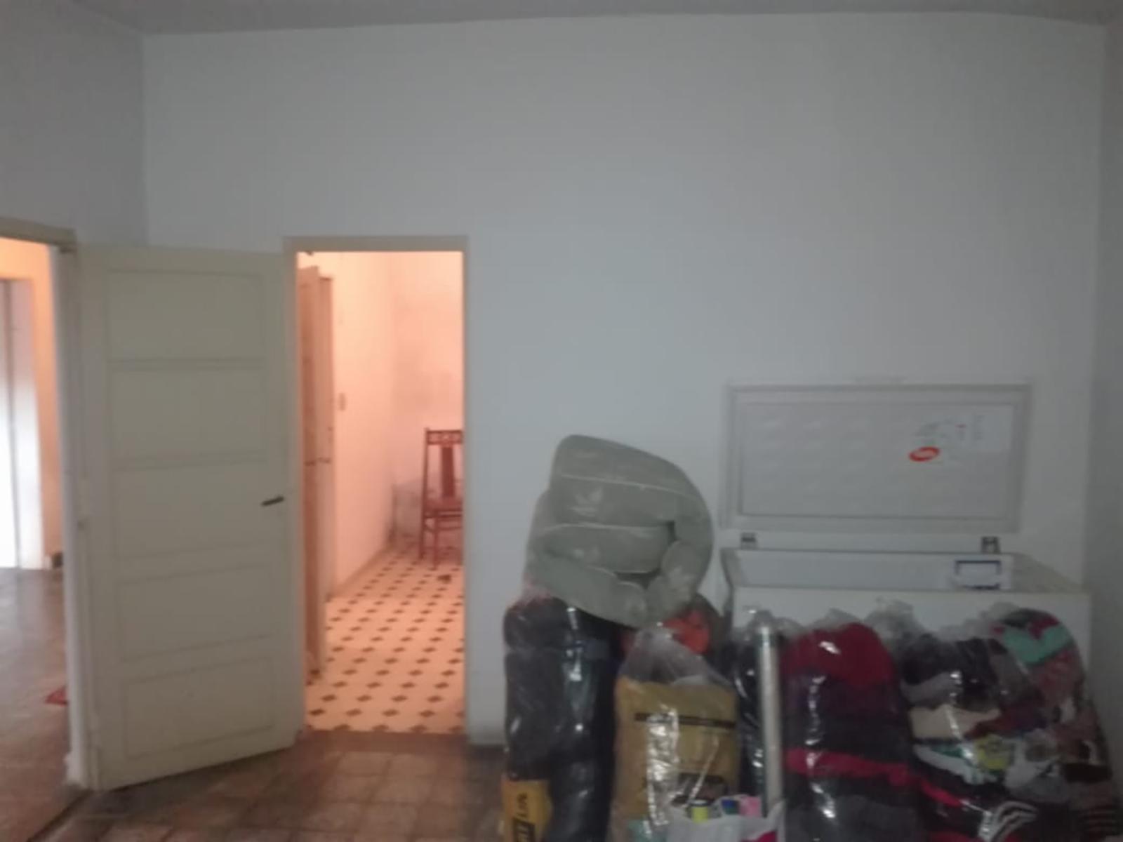 2 Deptos 3amb C/patio y Gge. S/lote Propio 2 Flias o Renta — foto 3