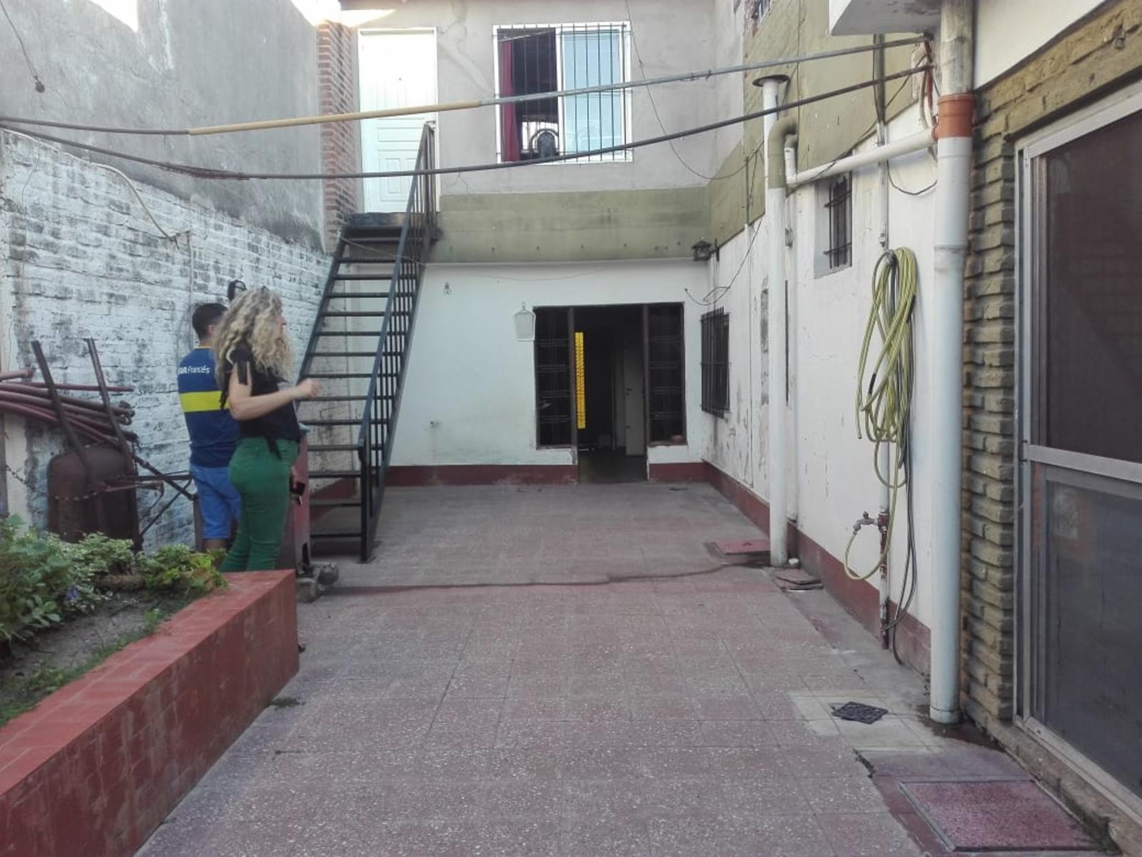 2 Deptos 3amb C/patio y Gge. S/lote Propio 2 Flias o Renta — foto 7