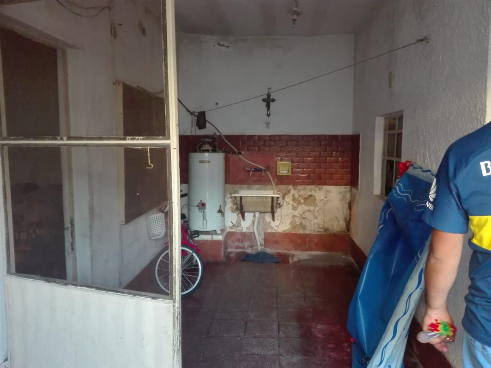 2 Deptos 3amb C/patio y Gge. S/lote Propio 2 Flias o Renta — foto 11