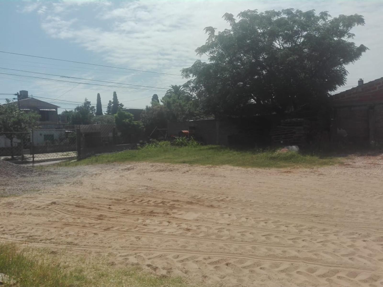 Corralón 40 mts de Frente s/Bustamante - Zona Comercial - 6