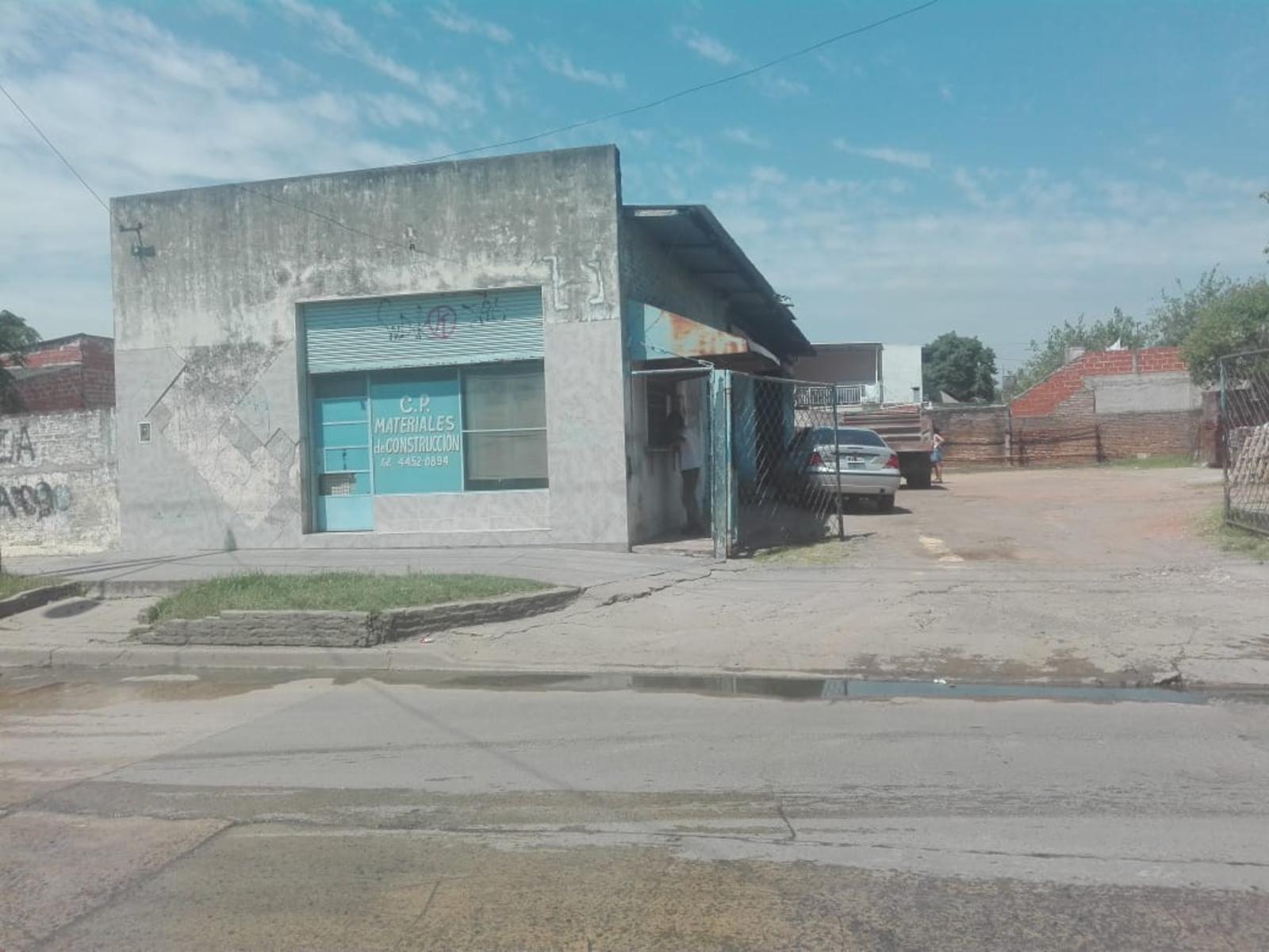 Corralón 40 mts de Frente s/Bustamante - Zona Comercial - 7