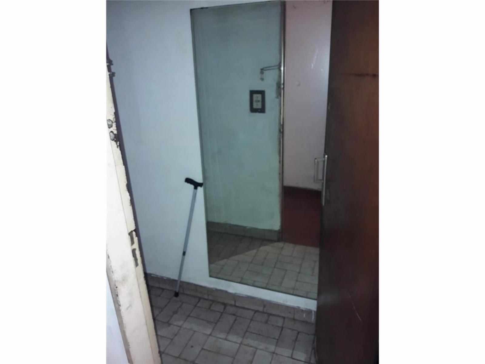 Departamento 3 amb al frente, sobre Rivadavia — foto 9