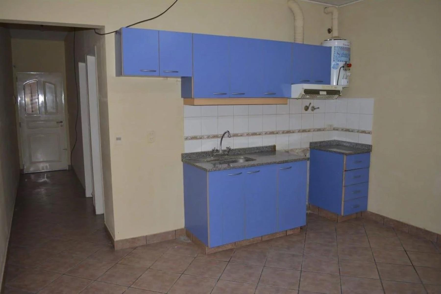 Departamento 2 amb con patio, muy cómodo, impecable