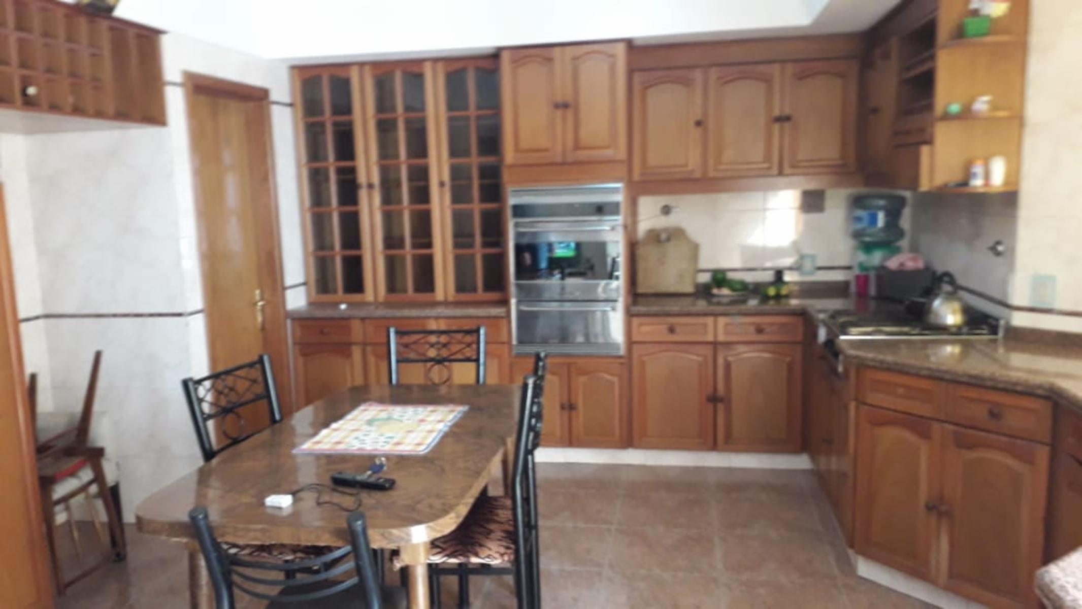 Exc Casa de Categoria 7 amb, 2 piscinas, quincho, gge, 1.000m2 — foto 9