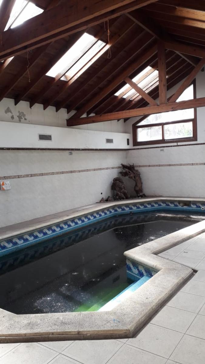 Exc Casa de Categoria 7 amb, 2 piscinas, quincho, gge, 1.000m2 — foto 14