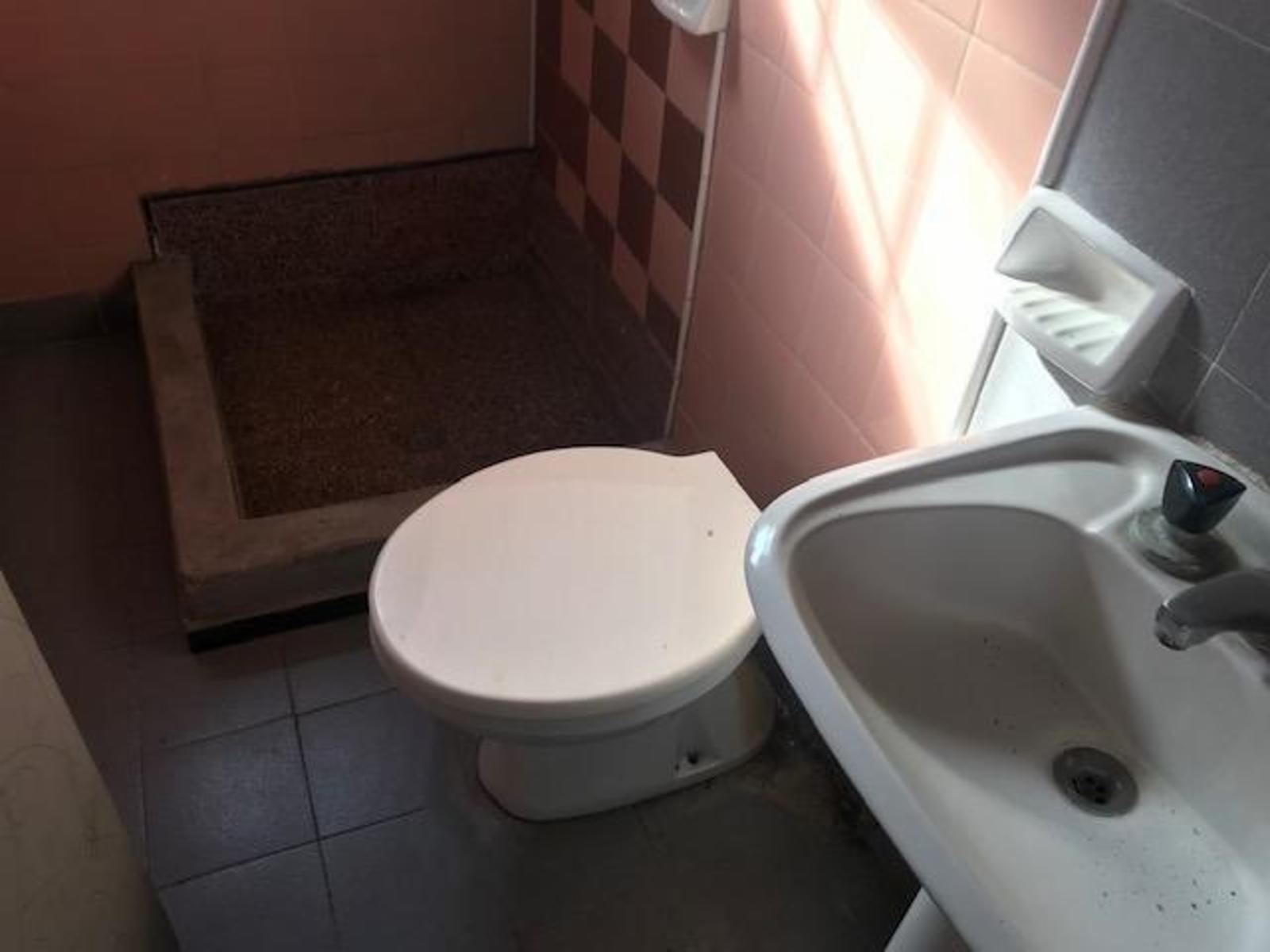Chalet 6 amb a Modernizar en BºMontecarlo — foto 4