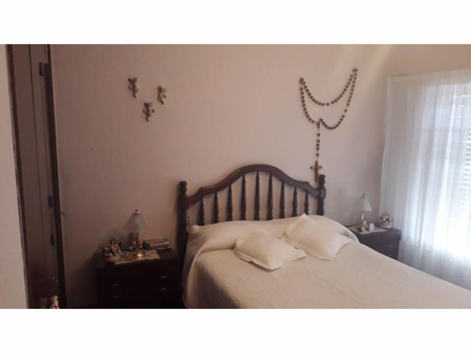 Casa 4 amb con patio, terraza, local - Loma Hermosa CENTRO - MUY BUENA — foto 7