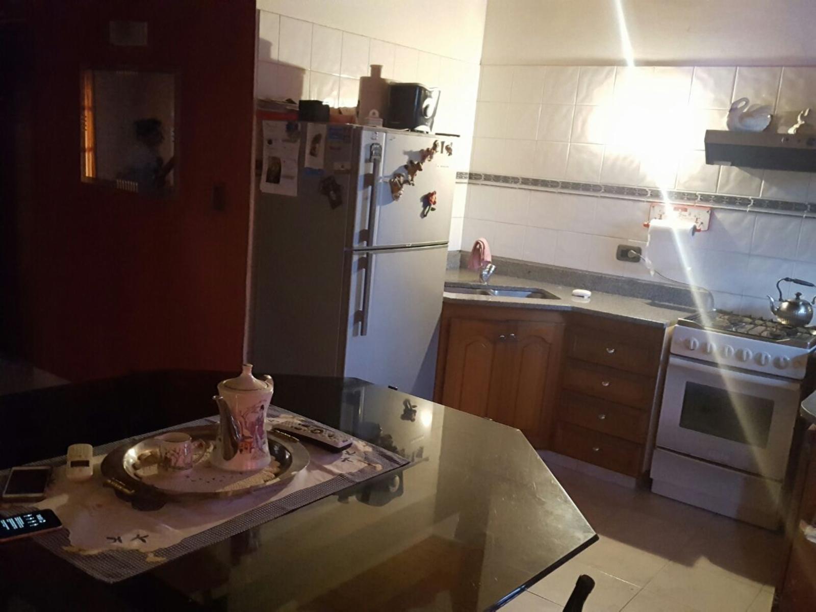 Departamento con patio con parrilla, a 1/2 cuadra UNAHUR, MUY BUENO — foto 13