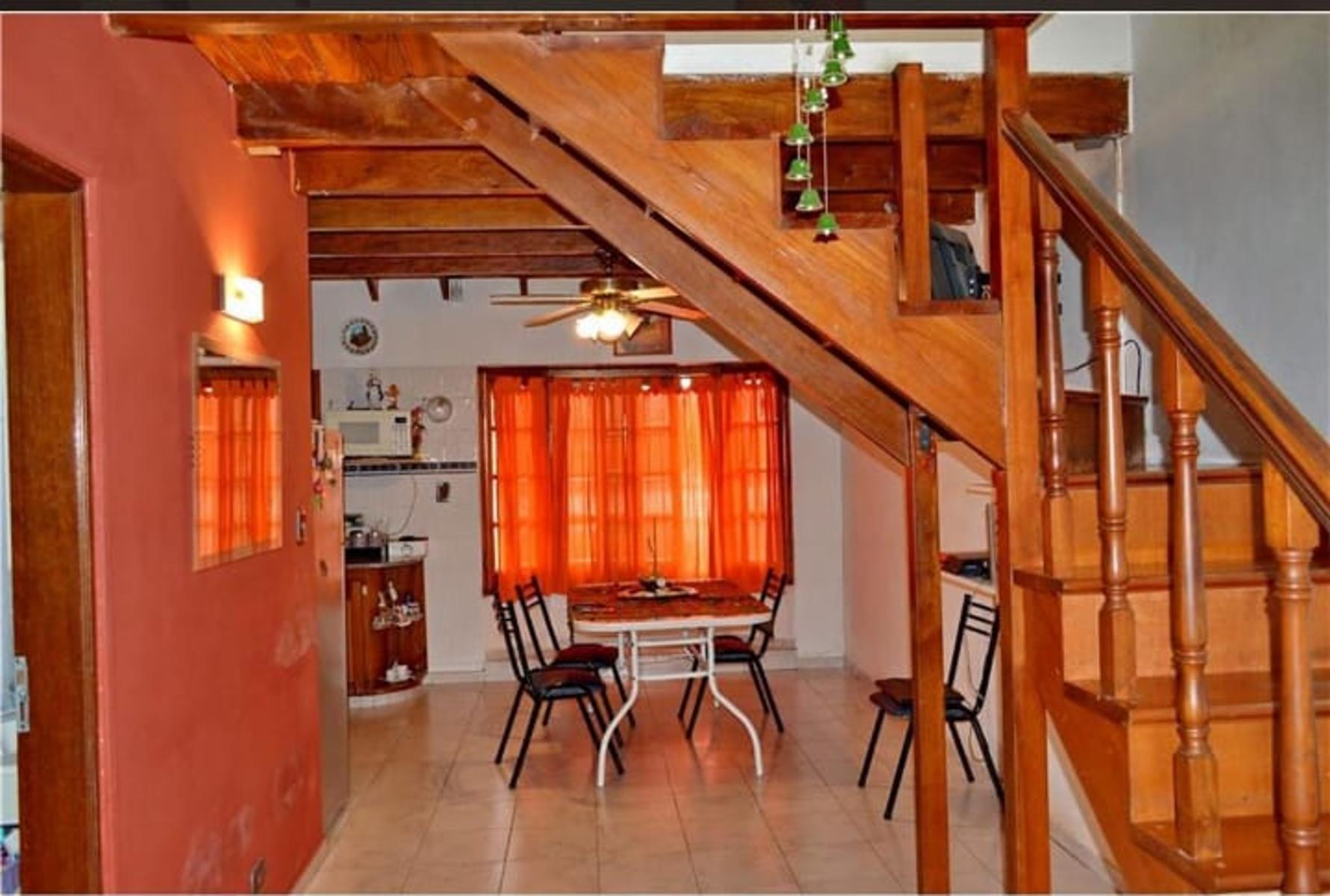 Departamento con patio con parrilla, a 1/2 cuadra UNAHUR, MUY BUENO — foto 14