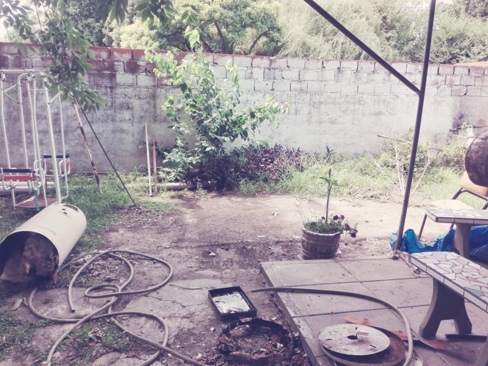 LIQUIDO CASA 3 AMB CON COCHERA Y PATIO — foto 2