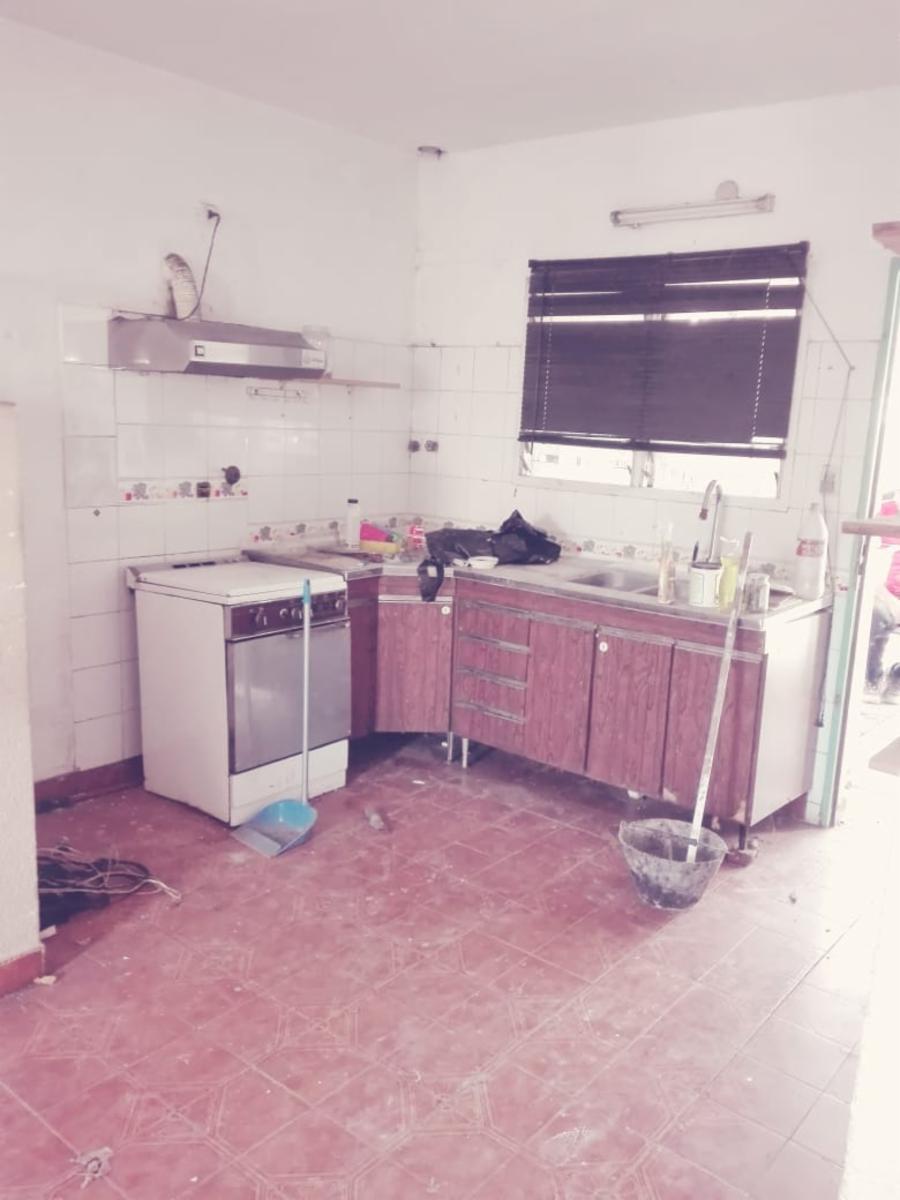LIQUIDO CASA 3 AMB CON COCHERA Y PATIO — foto 4