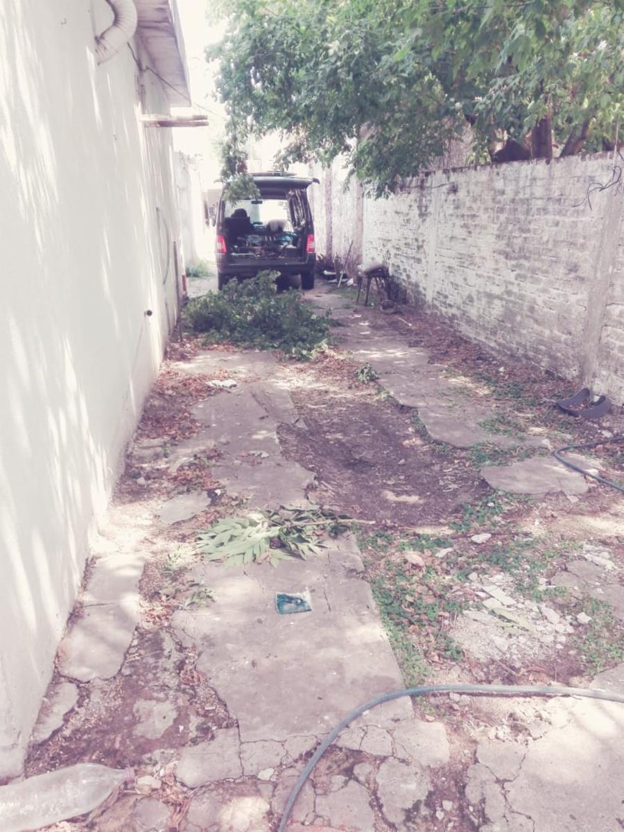 LIQUIDO CASA 3 AMB CON COCHERA Y PATIO — foto 10